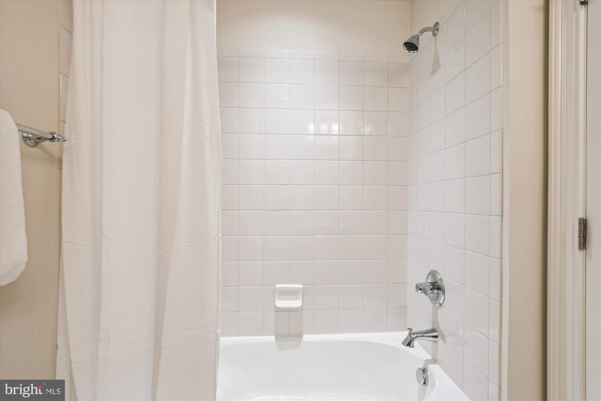 TYSONS CHASE - Residential