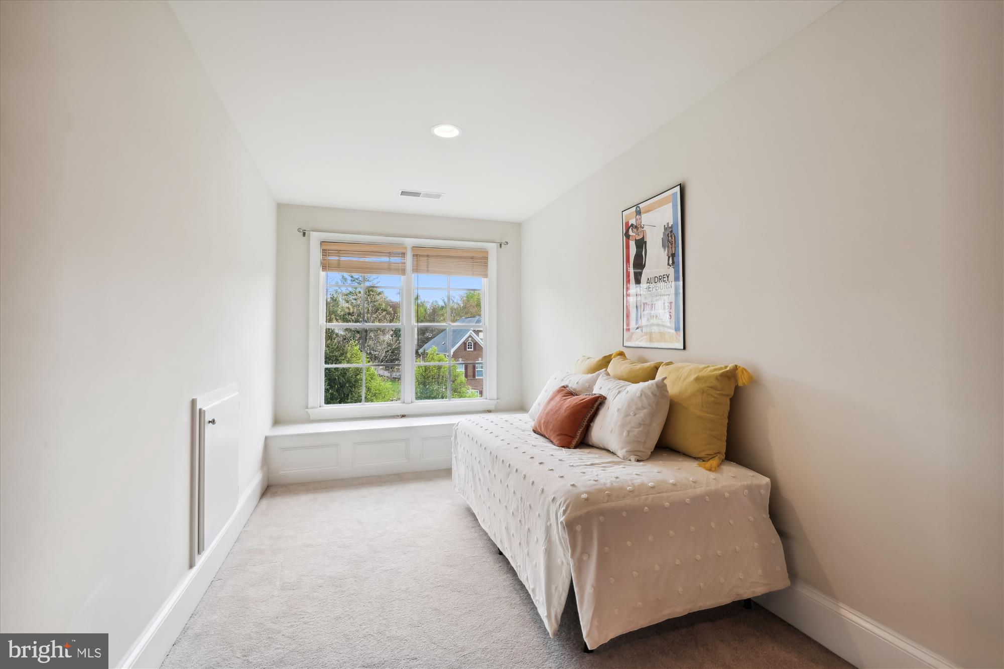 TYSONS CHASE - Residential