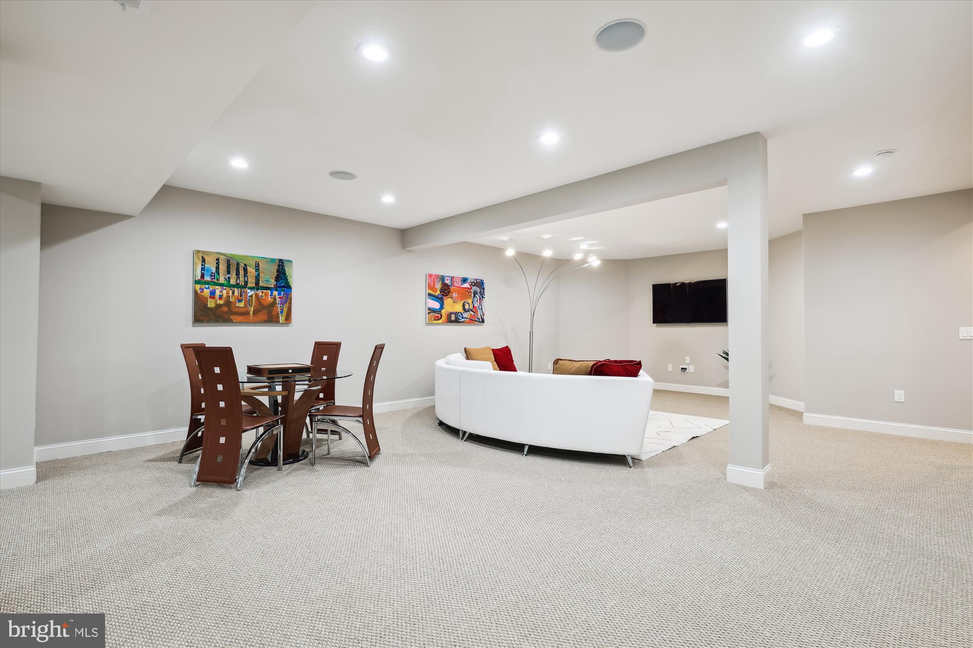 TYSONS CHASE - Residential