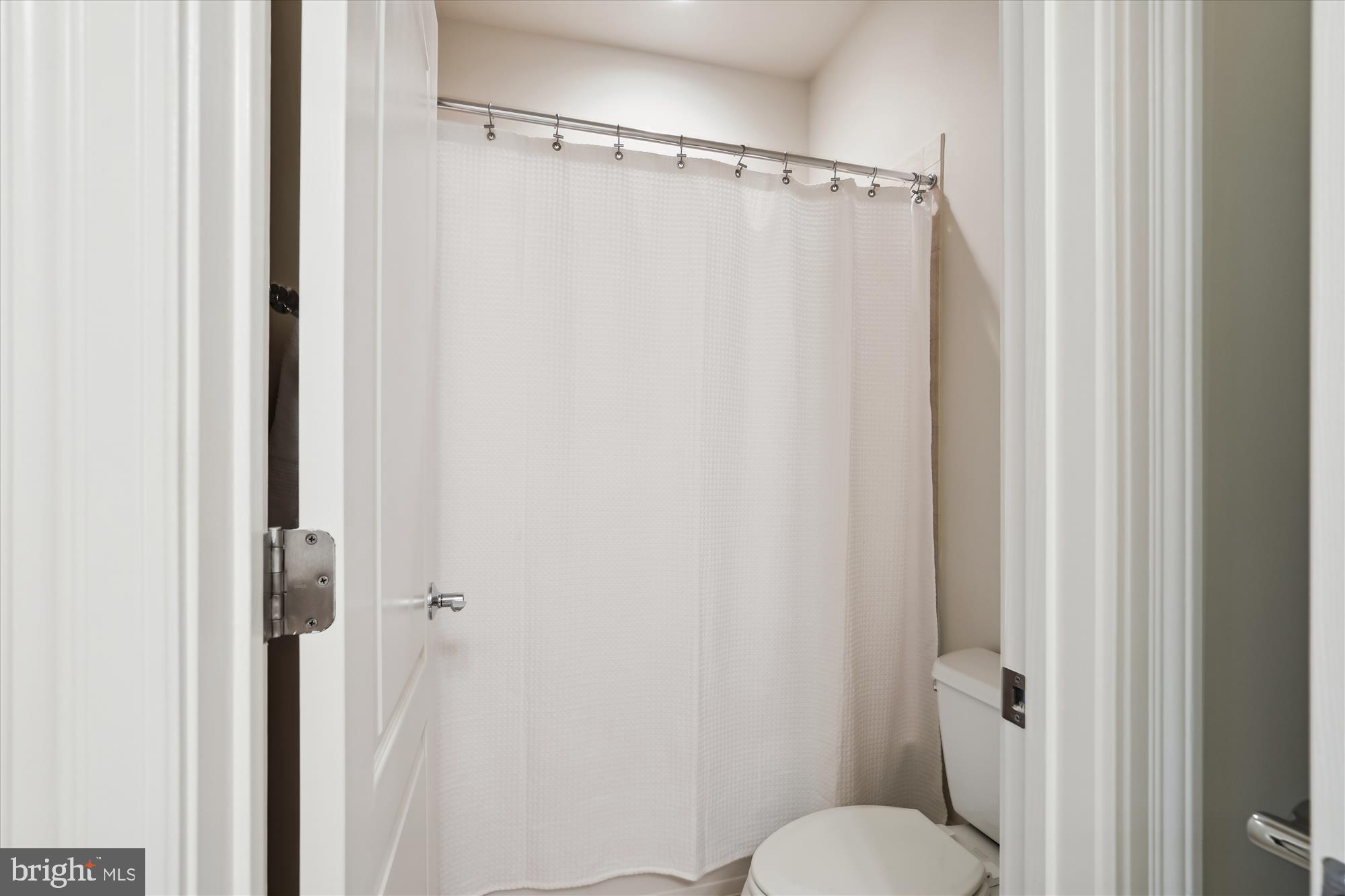 TYSONS CHASE - Residential