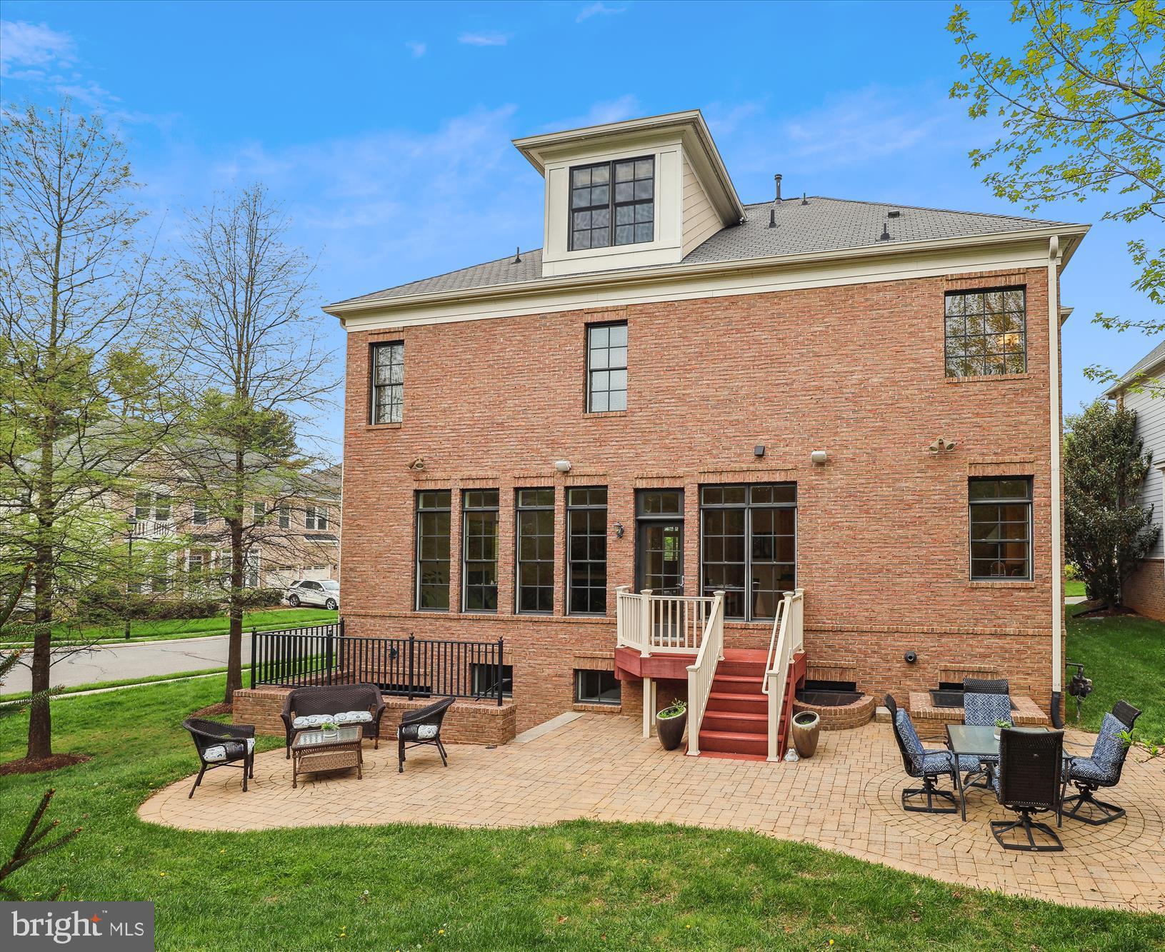 TYSONS CHASE - Residential