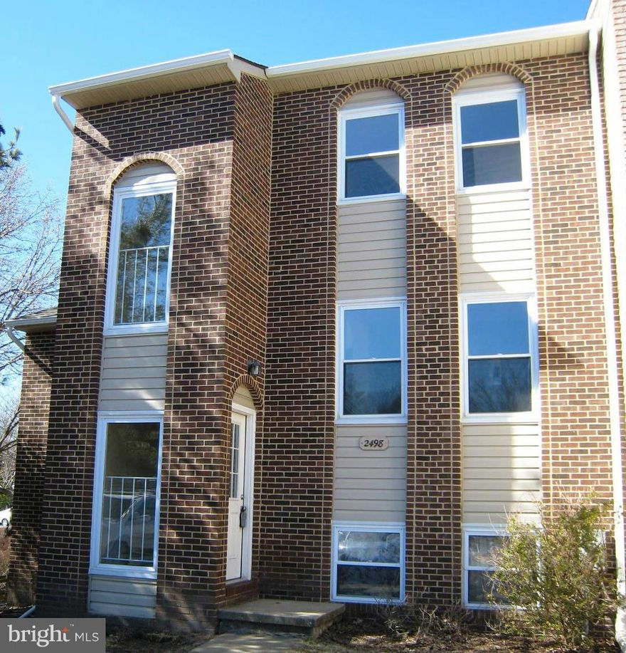 UPDATED/UPGRADED THROUGHOUT**FENCED REAR YARD**PREFER NO SMOKING AND NO PETS, WILL CONSIDER CASE BY CASE THOUGH**