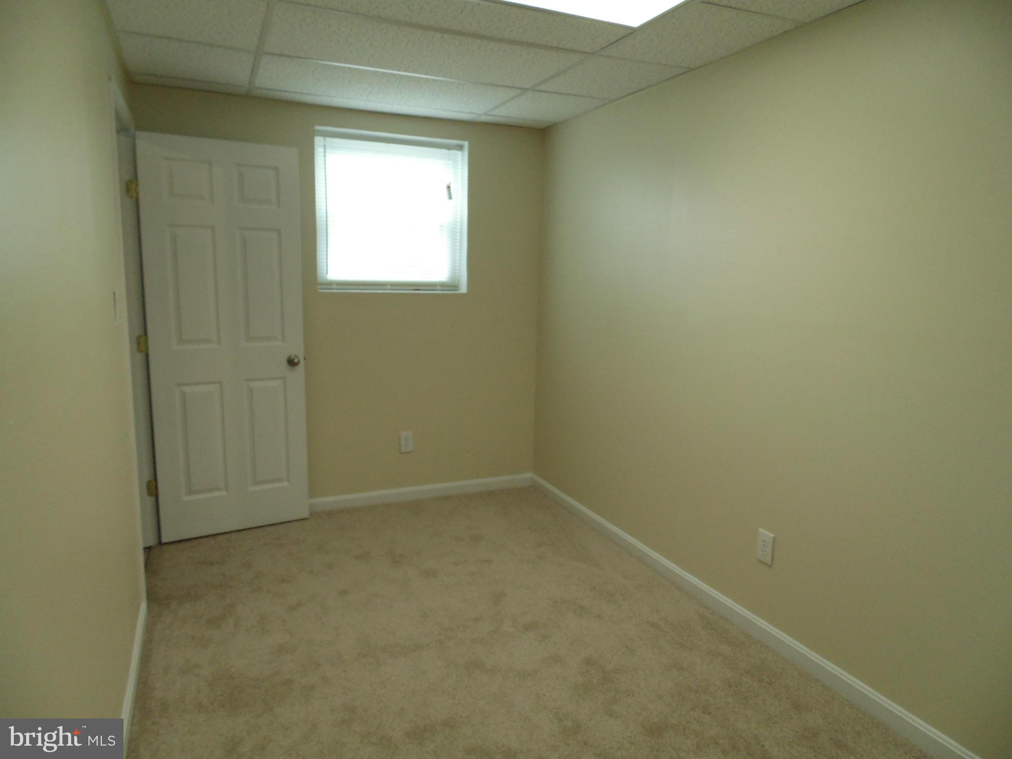 CROFTON VILLAGE - Residential Lease