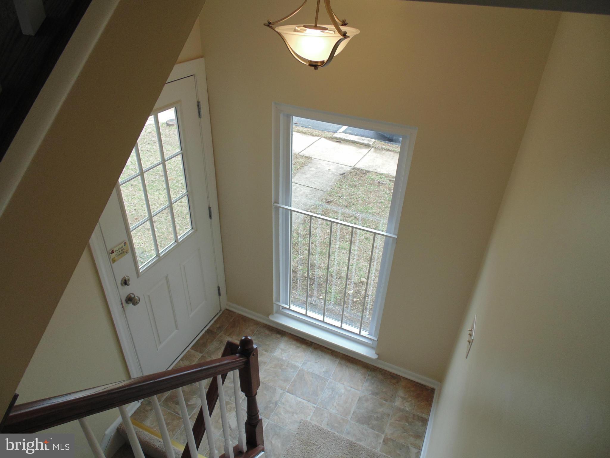 CROFTON VILLAGE - Residential Lease