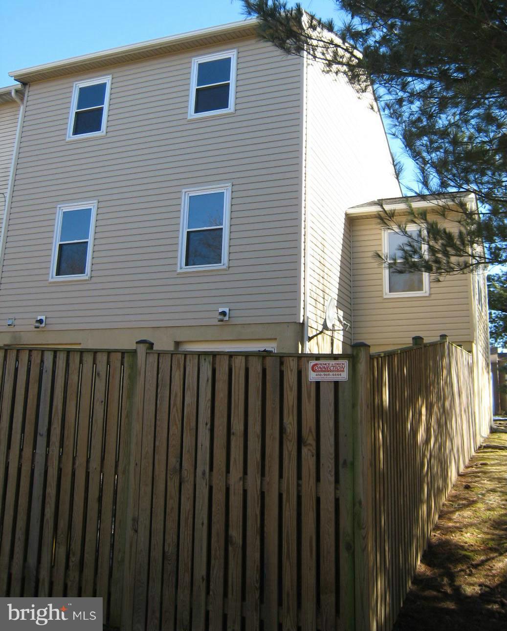 CROFTON VILLAGE - Residential Lease