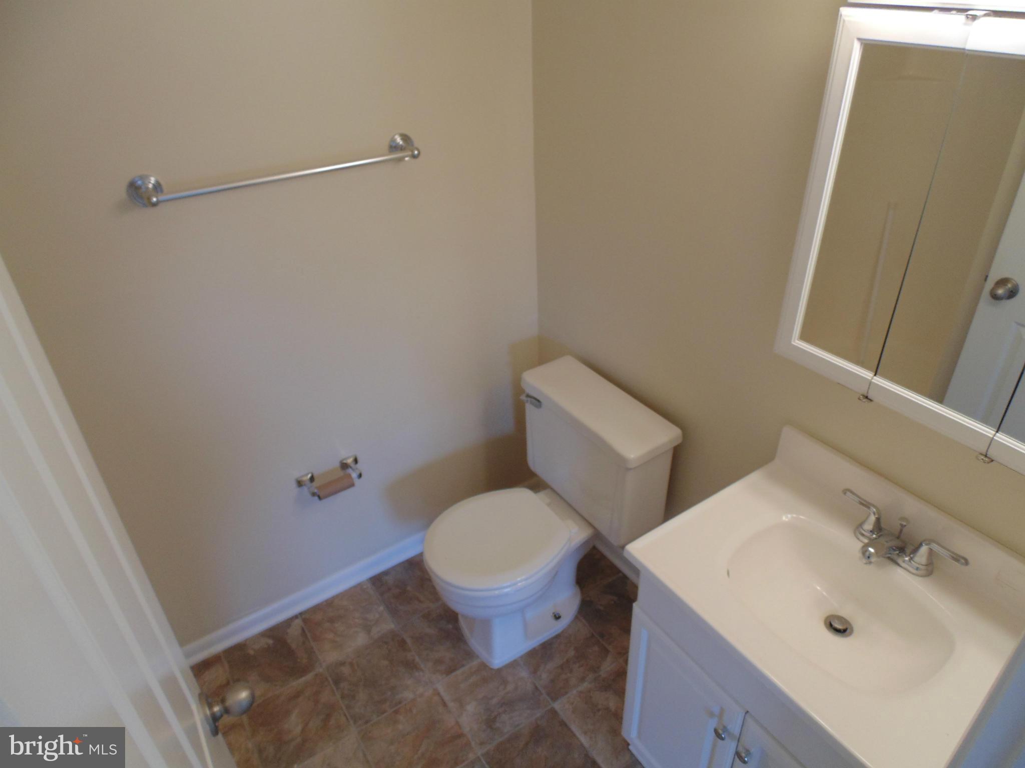 CROFTON VILLAGE - Residential Lease