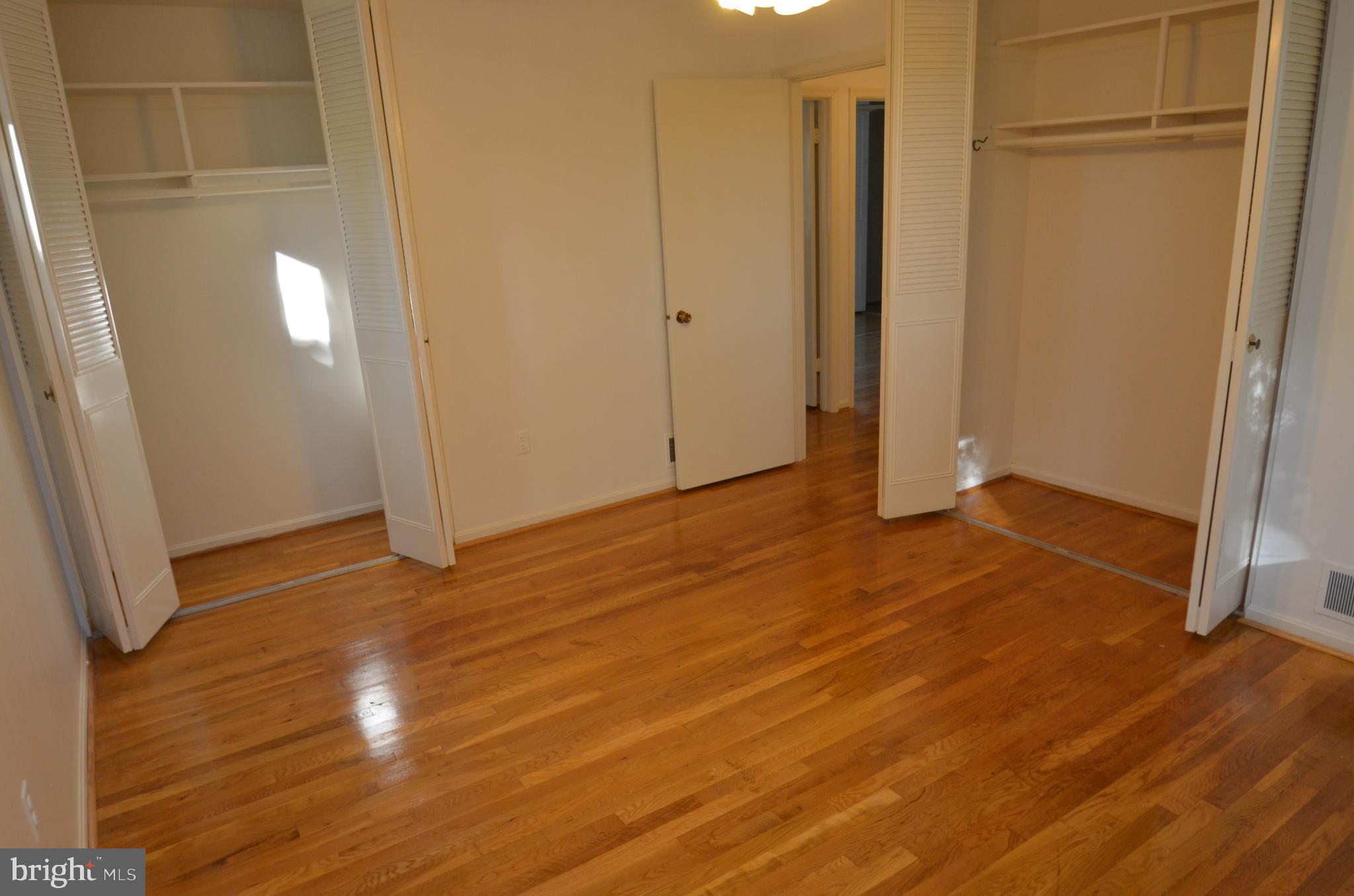 KINGS PARK WEST - Residential Lease