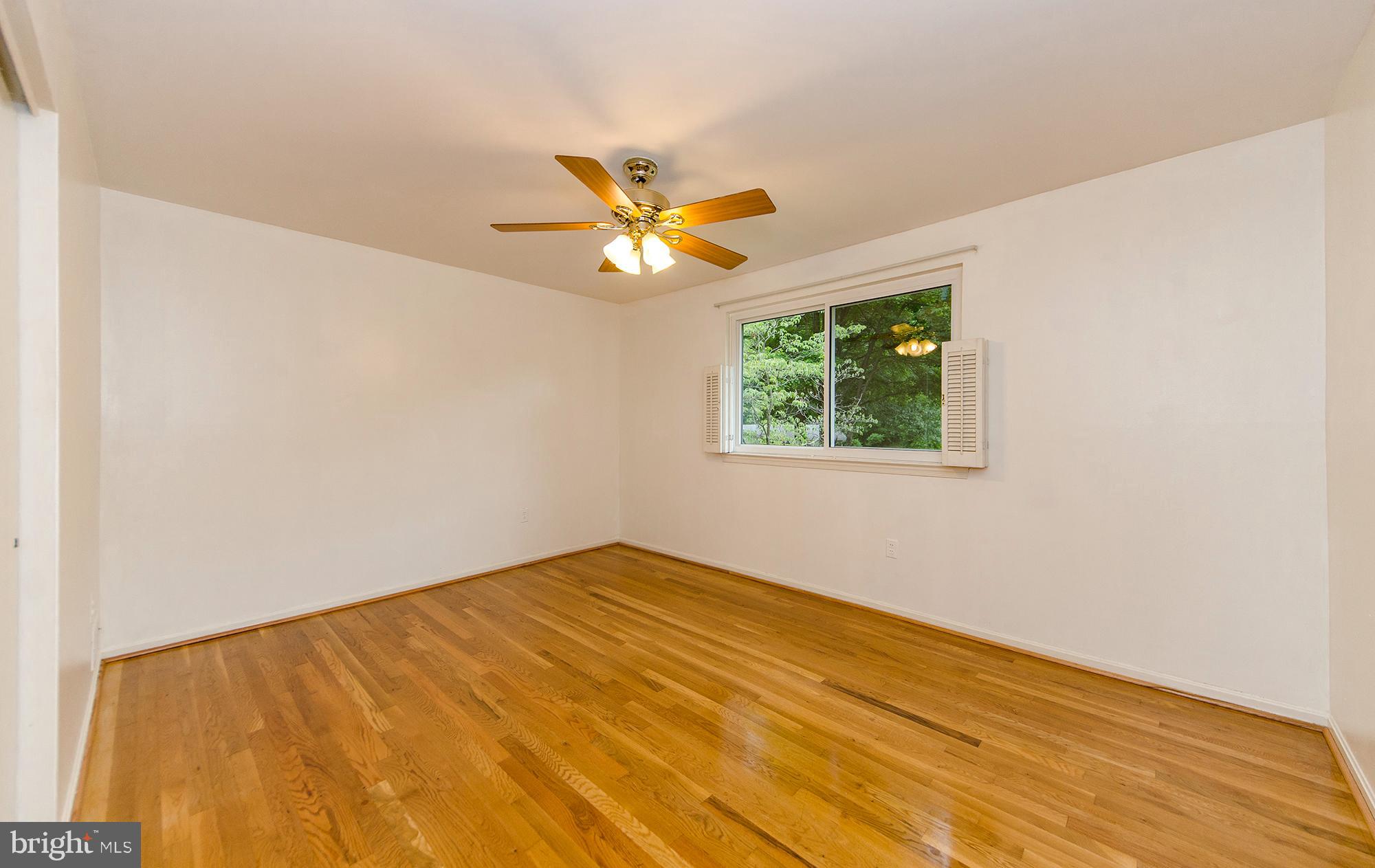 KINGS PARK WEST - Residential Lease