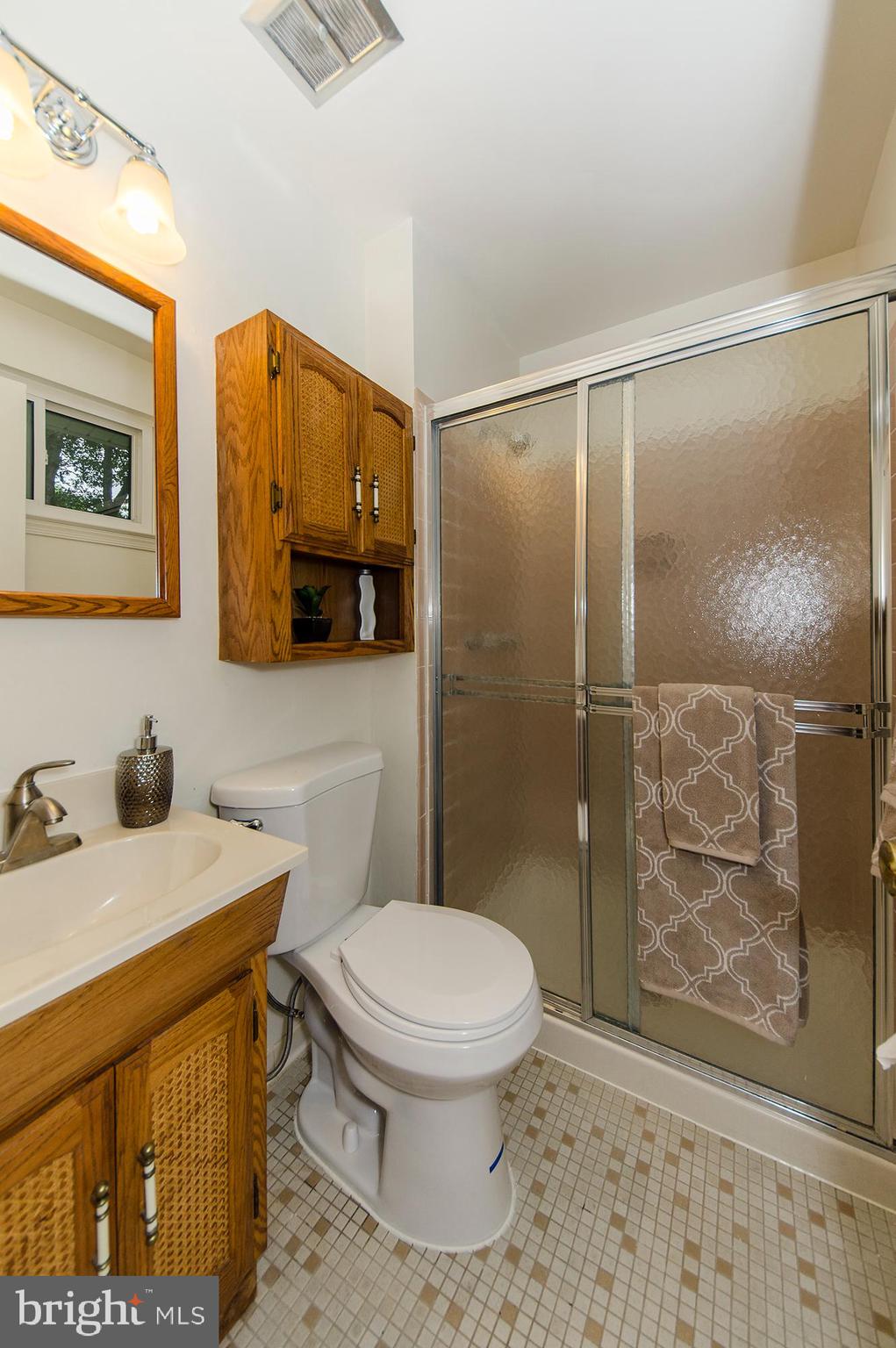 KINGS PARK WEST - Residential Lease