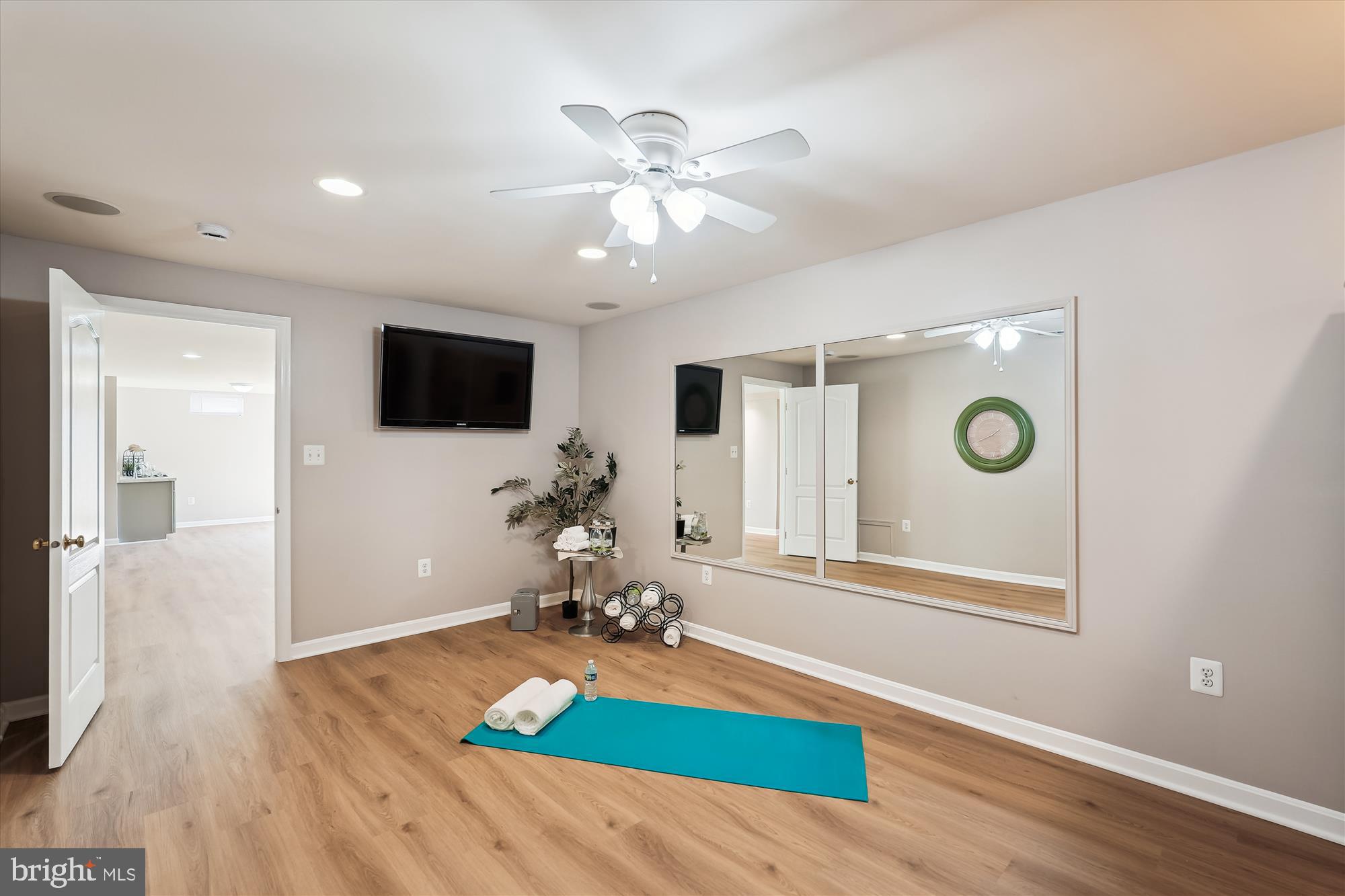 DOMINION VALLEY COUNTRY CLUB - Residential