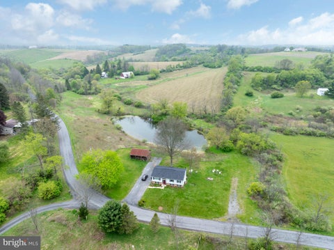 Homes For Sale - 379 Mountain Back Road<br/> Centre County, SPRING MILLS, PA 16875