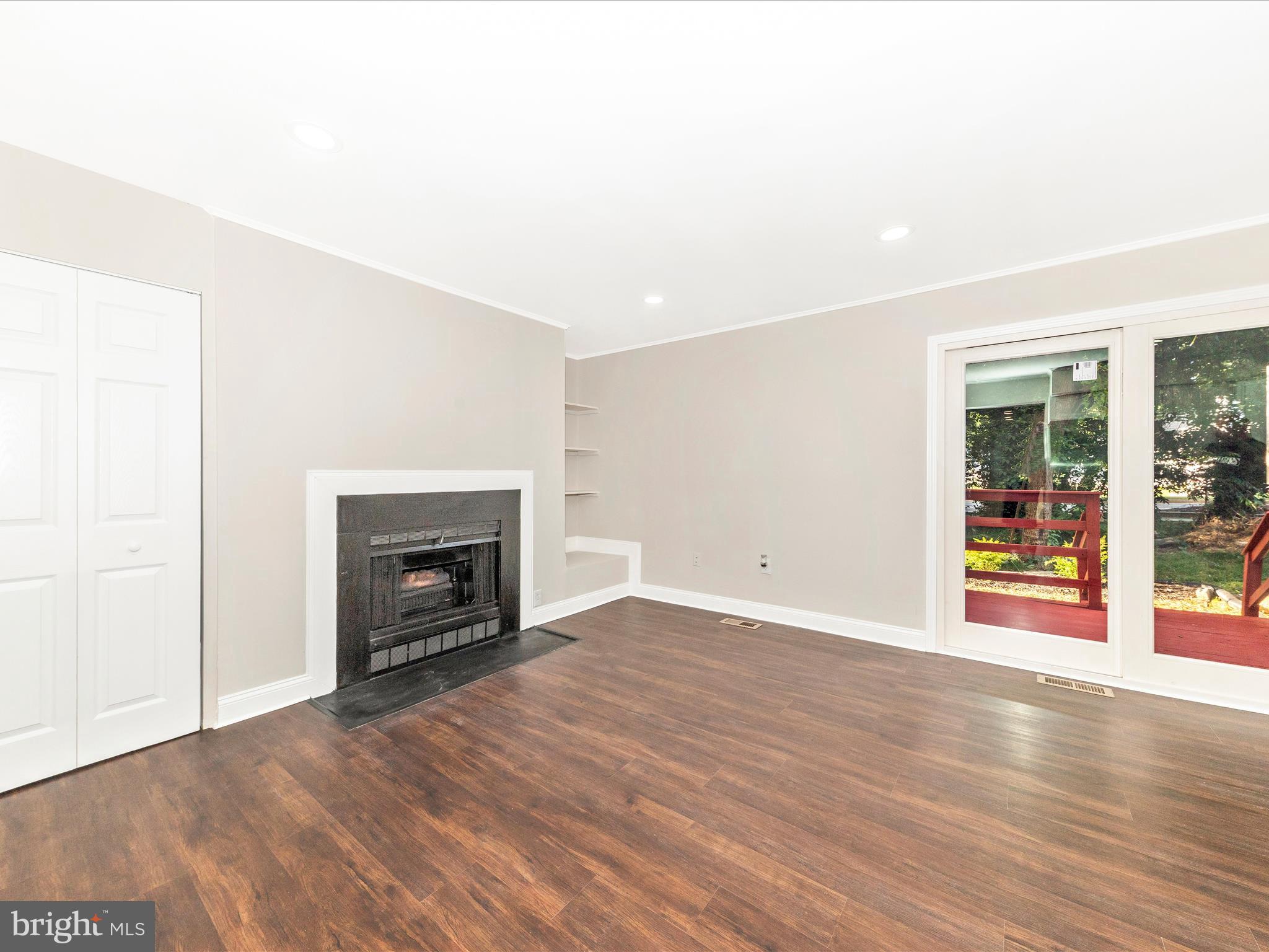 FOXWOOD - Residential