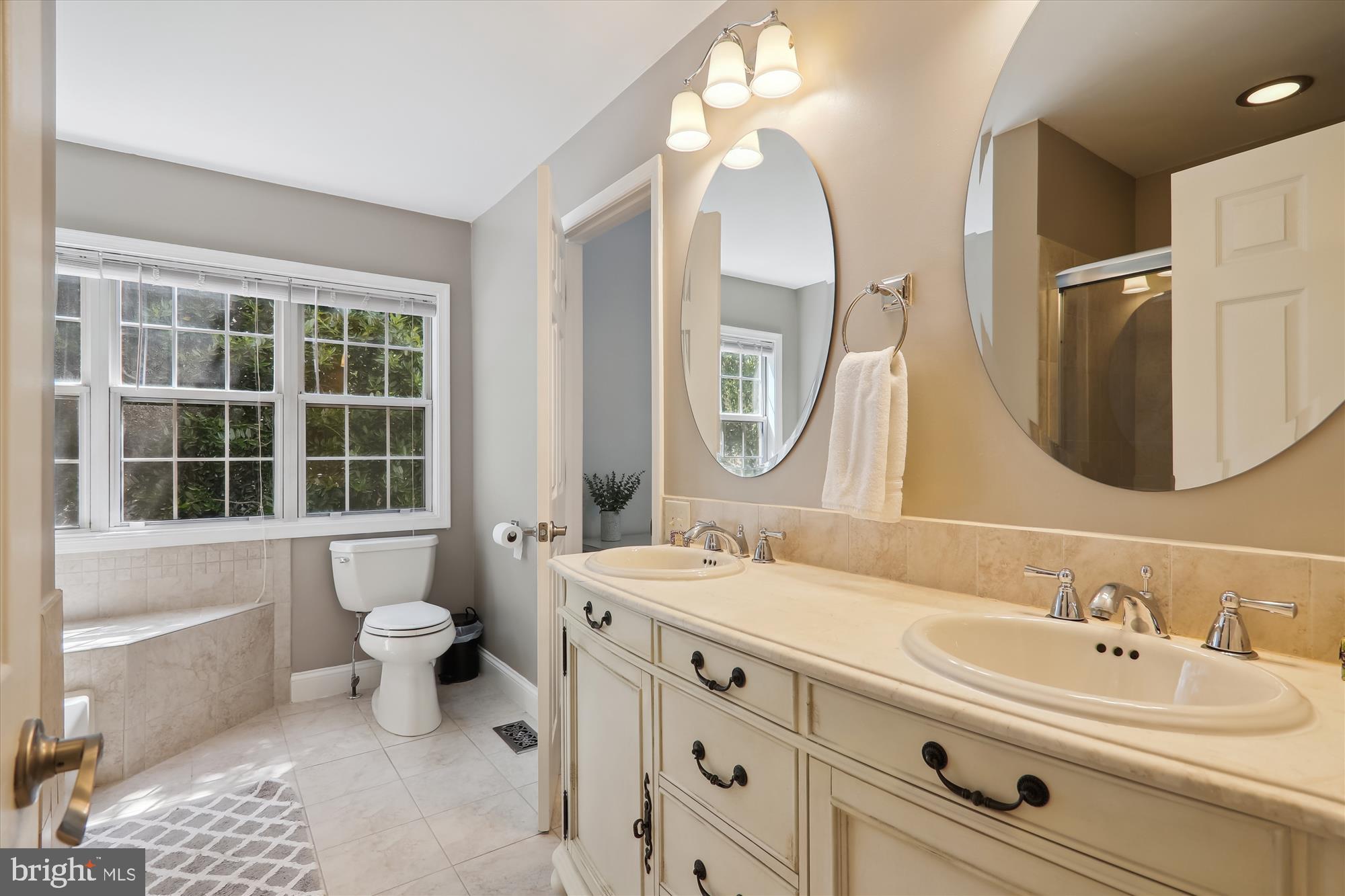 GUNNERS LAKE VILLAGE - Residential