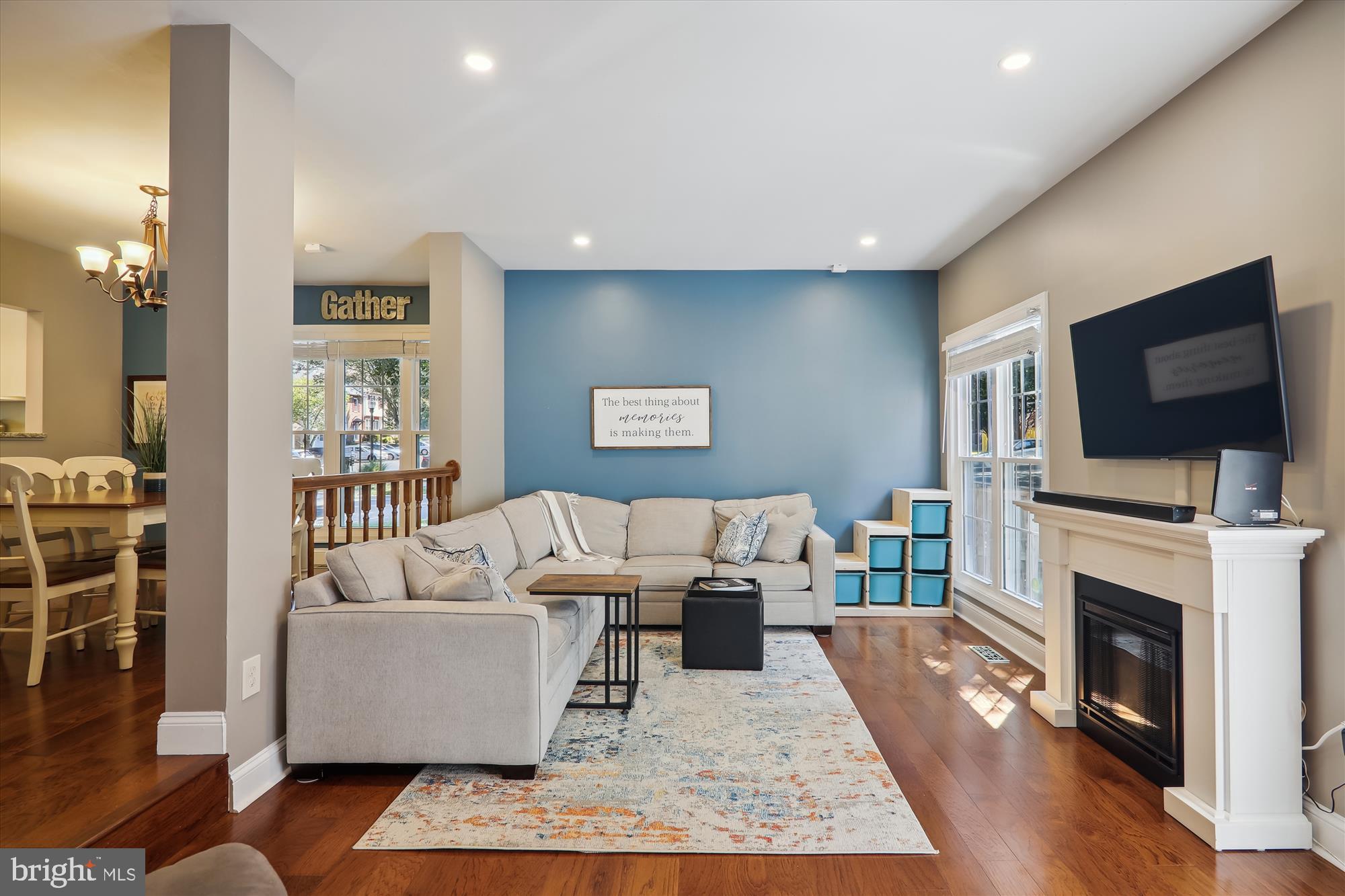 GUNNERS LAKE VILLAGE - Residential