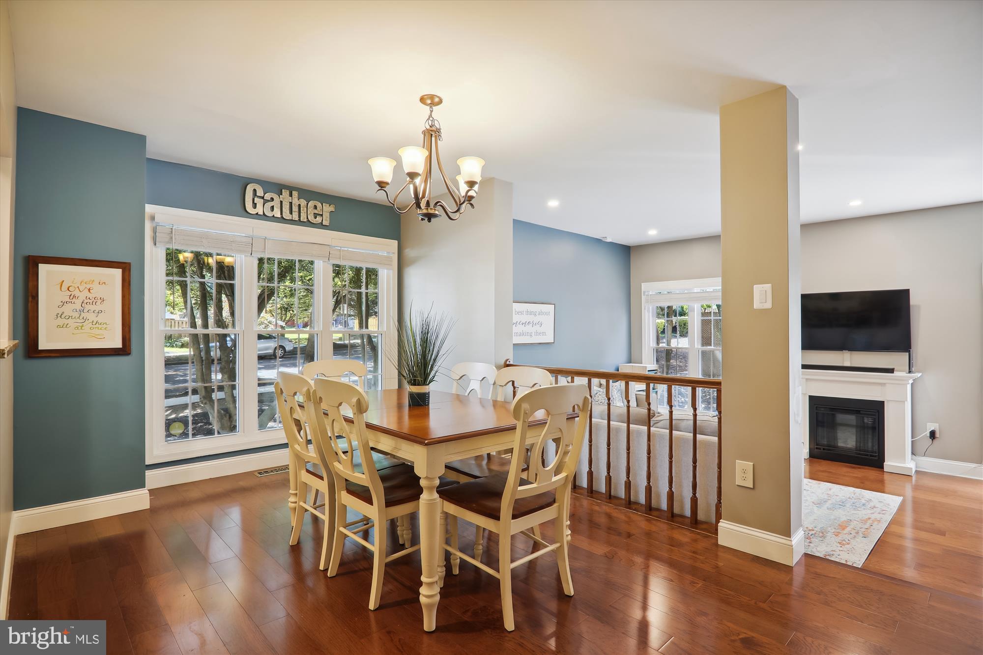 GUNNERS LAKE VILLAGE - Residential