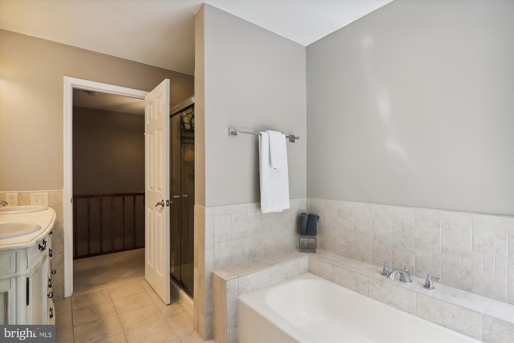 GUNNERS LAKE VILLAGE - Residential