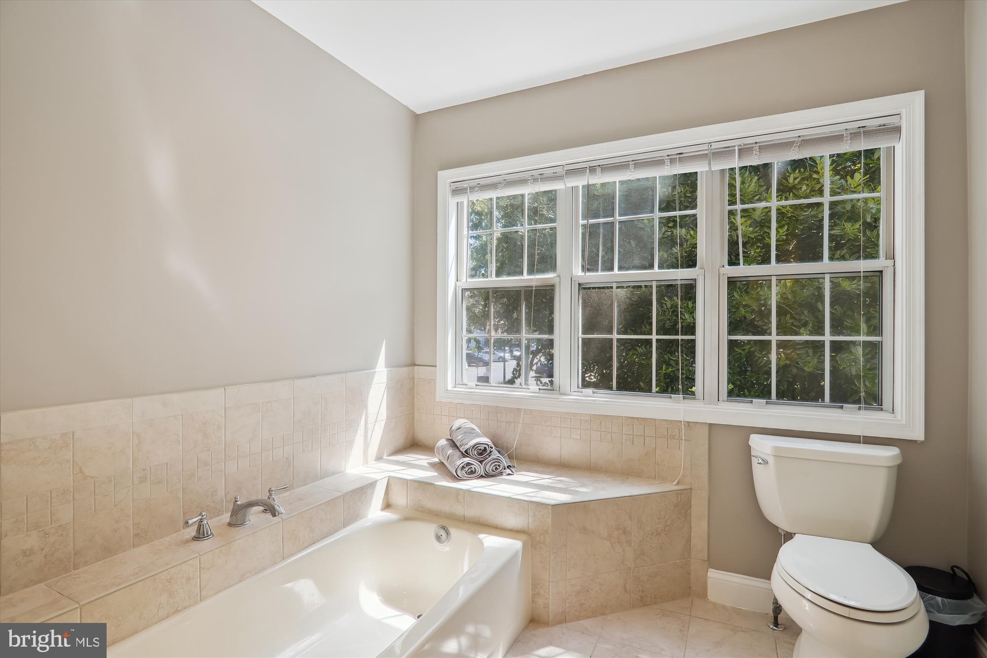 GUNNERS LAKE VILLAGE - Residential