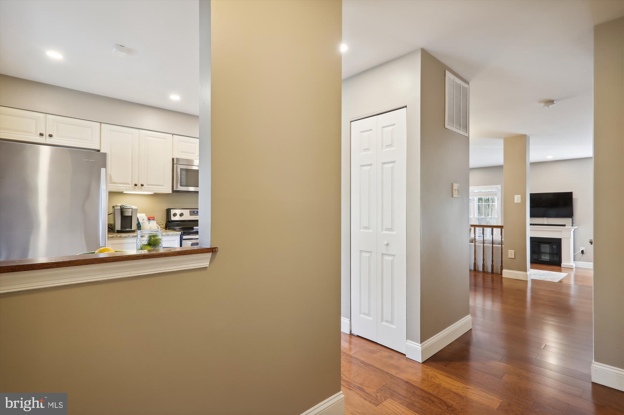 GUNNERS LAKE VILLAGE - Residential