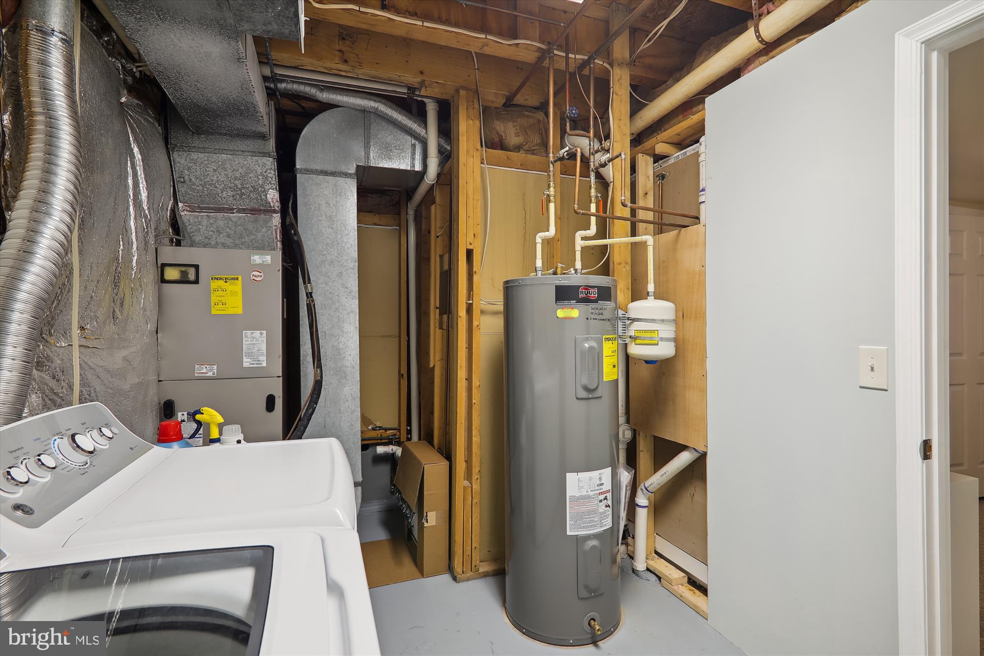 GUNNERS LAKE VILLAGE - Residential