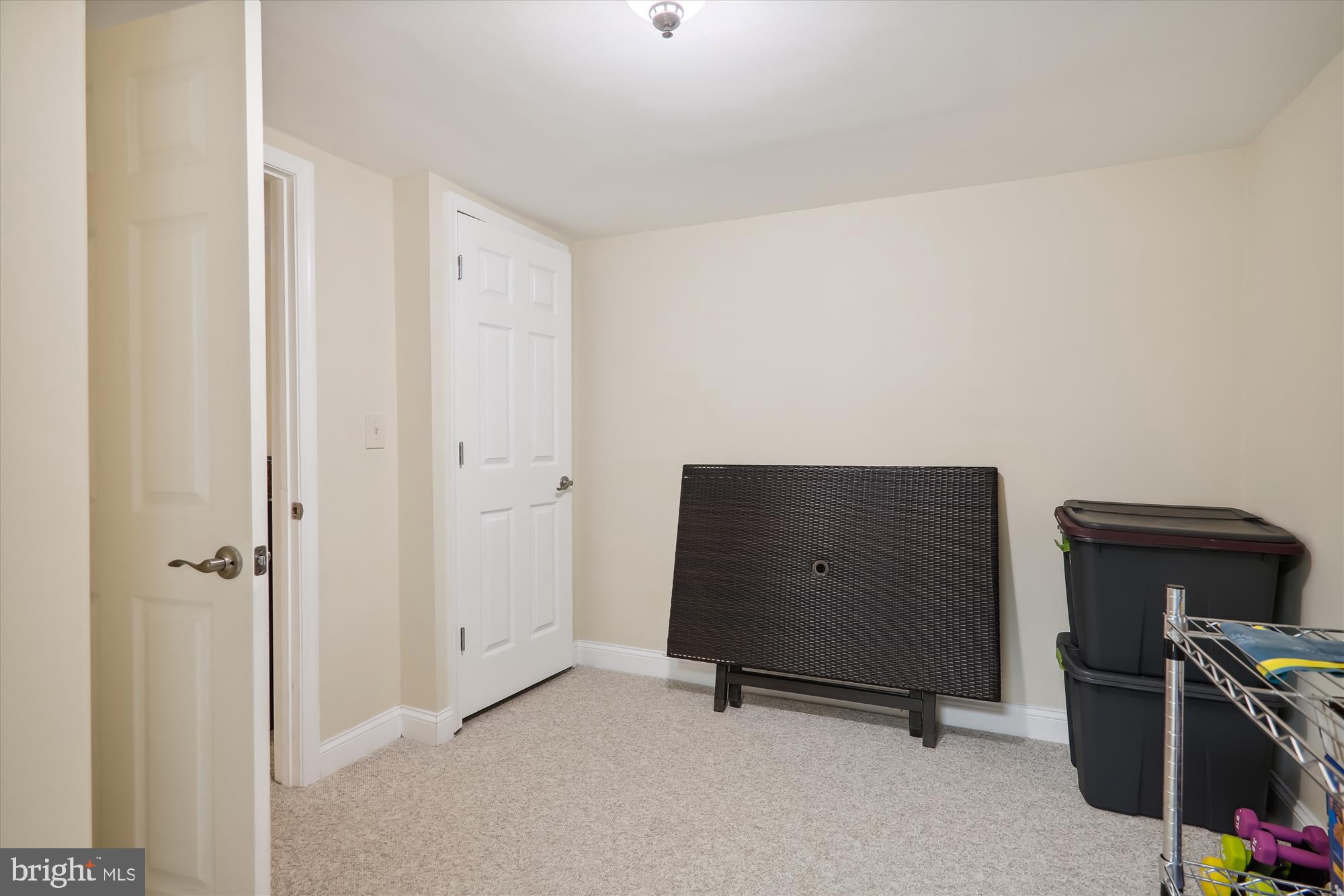 GUNNERS LAKE VILLAGE - Residential