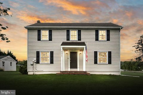 6927 YORK ROAD ABBOTTSTOWN PA 17301