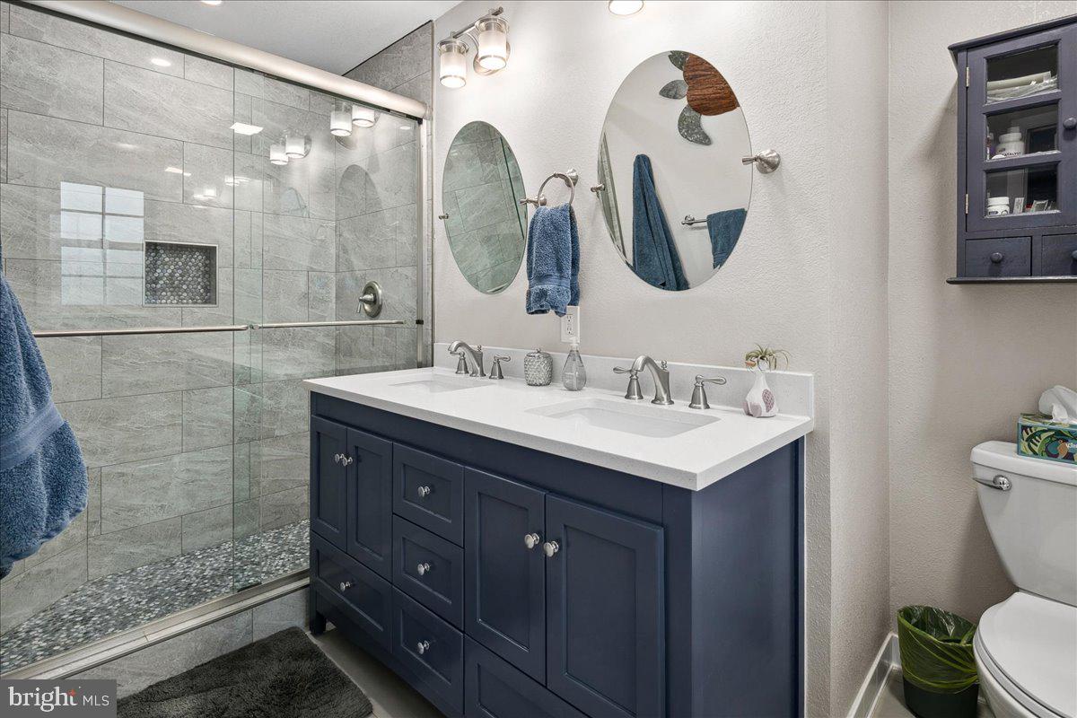 RIVERSIDE ESTATES - Residential