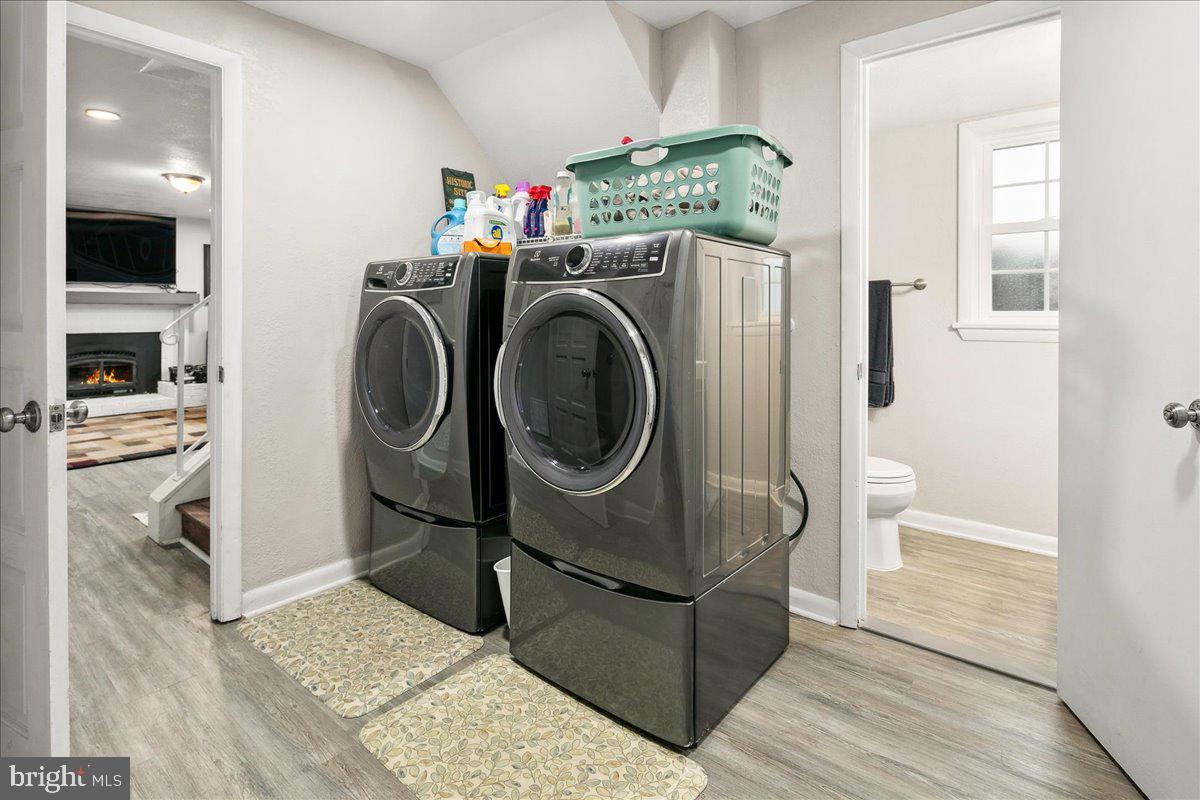 RIVERSIDE ESTATES - Residential