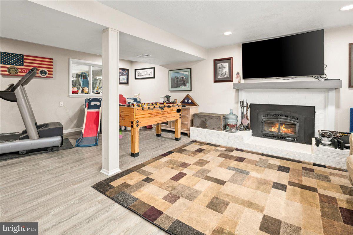 RIVERSIDE ESTATES - Residential