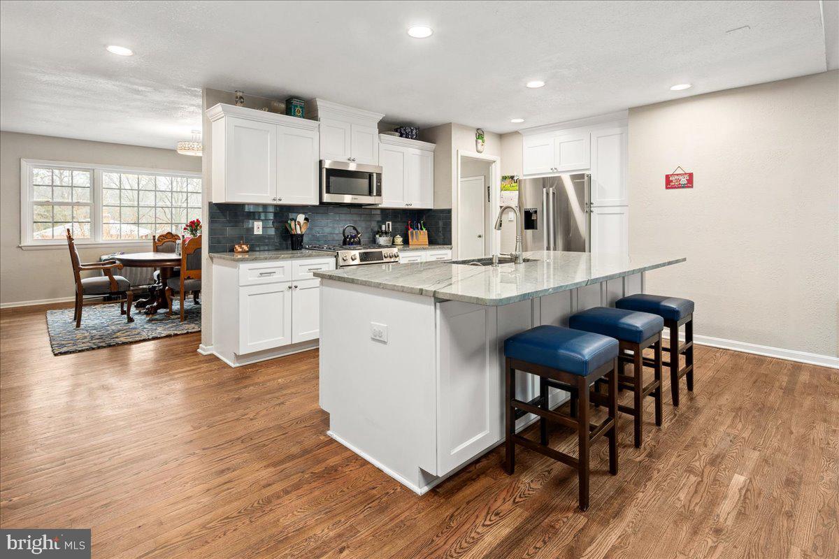 RIVERSIDE ESTATES - Residential