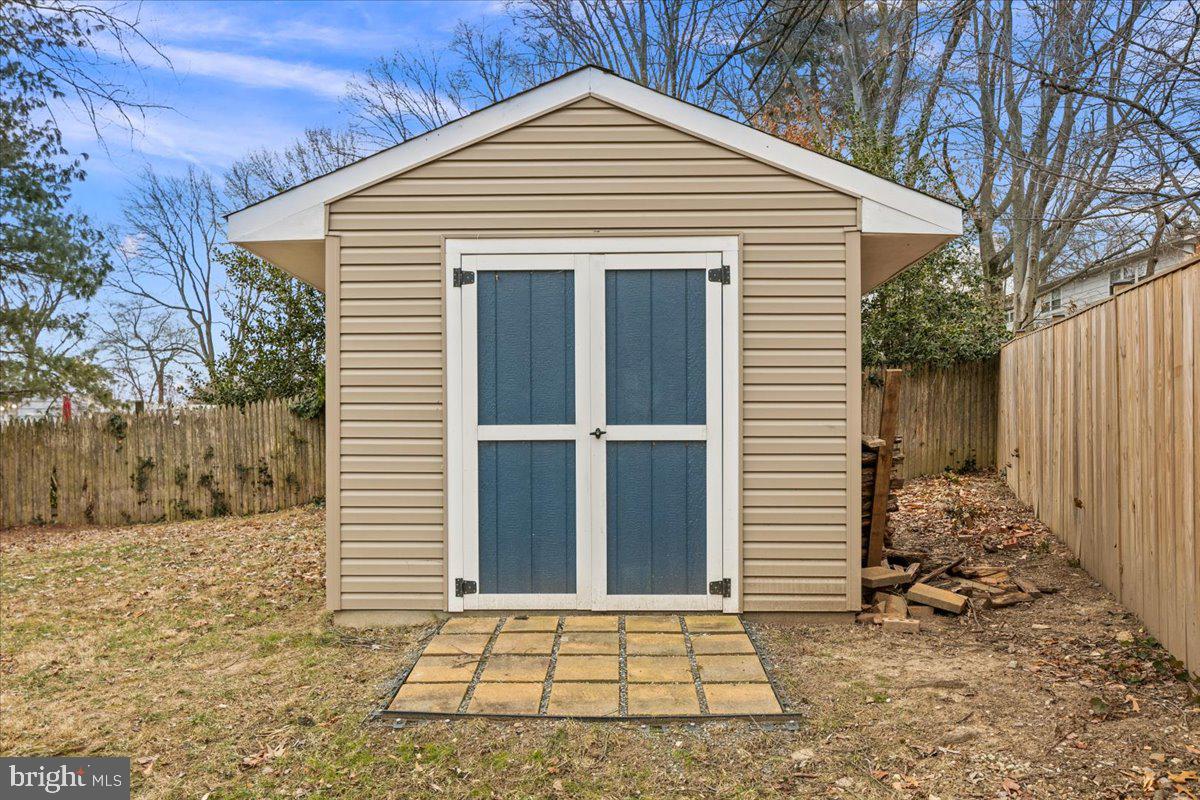 RIVERSIDE ESTATES - Residential