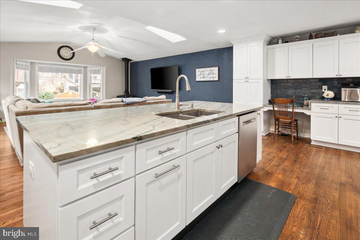 RIVERSIDE ESTATES - Residential