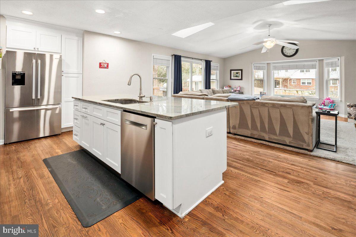 RIVERSIDE ESTATES - Residential