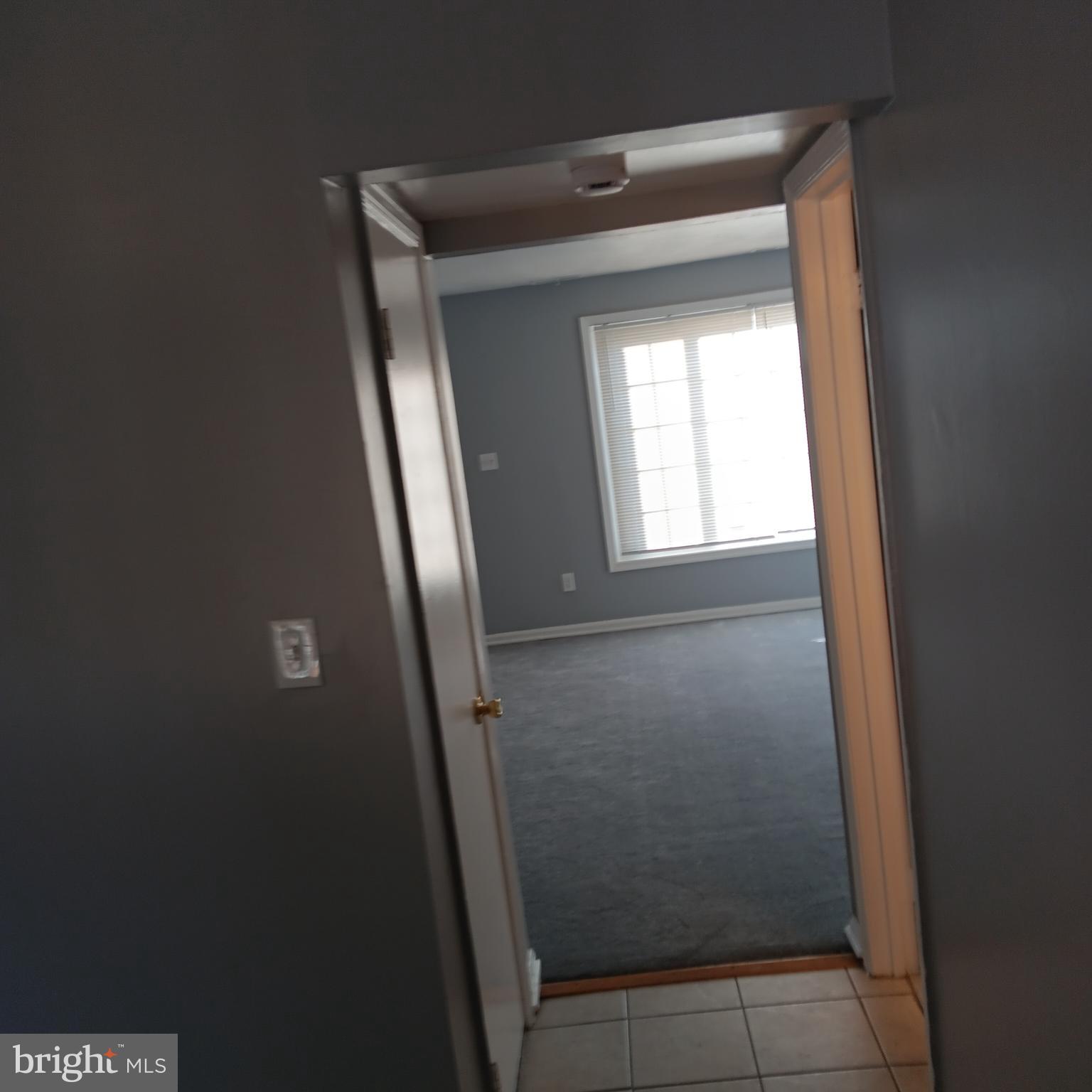 OLD TOWNE VILLAGE CONDOMINIUMS - Residential Lease