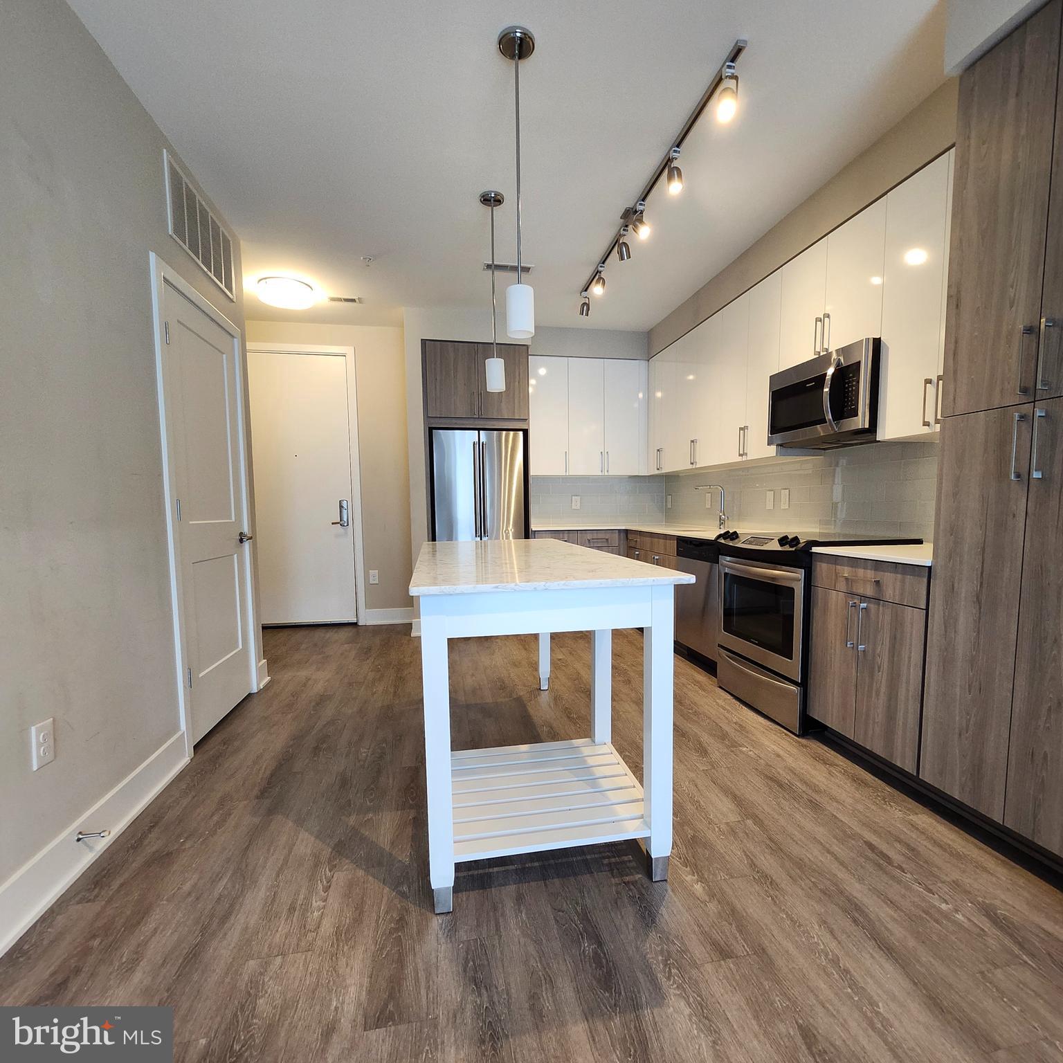 NATIONAL HARBOR - Residential Lease