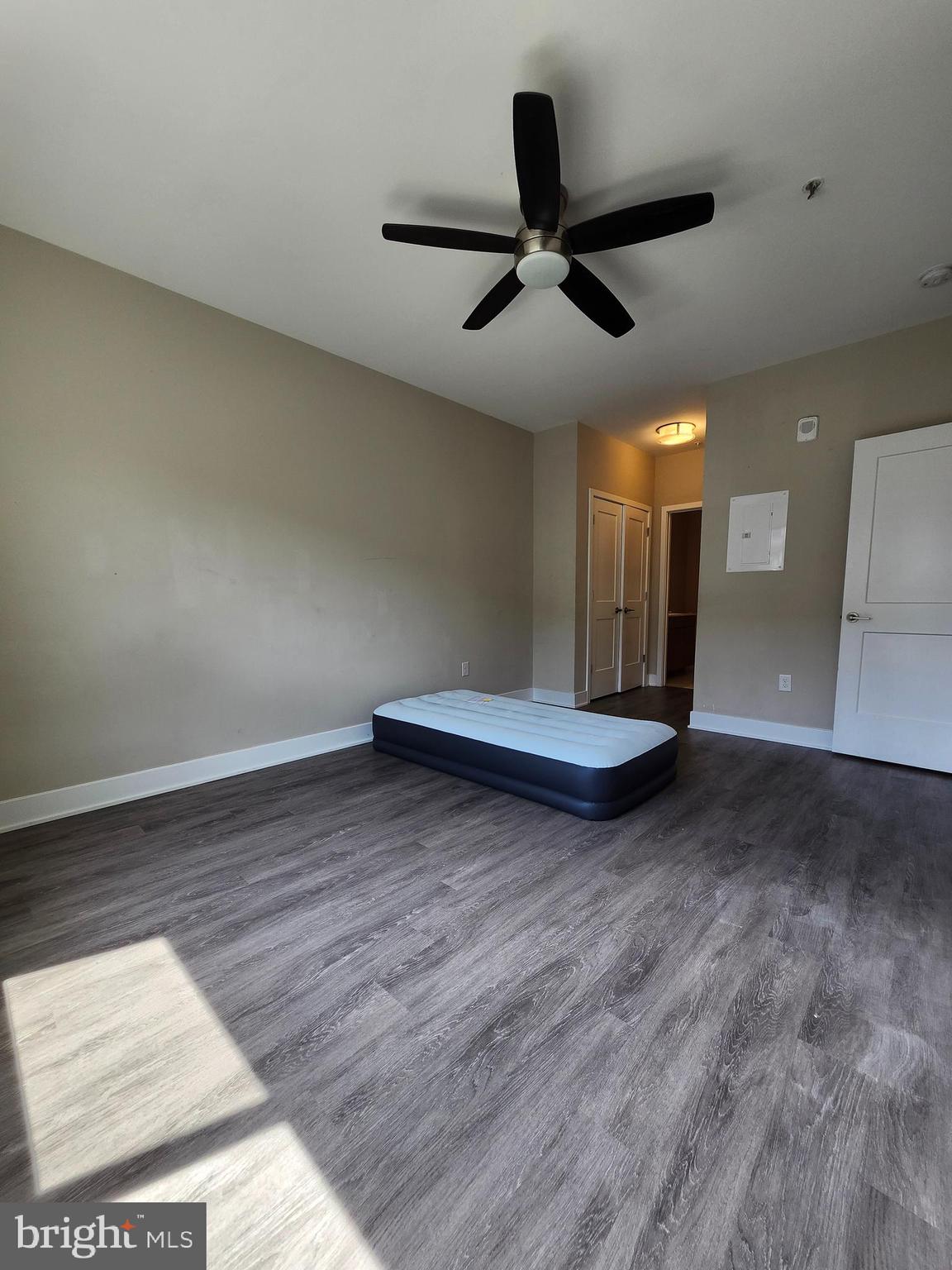 NATIONAL HARBOR - Residential Lease