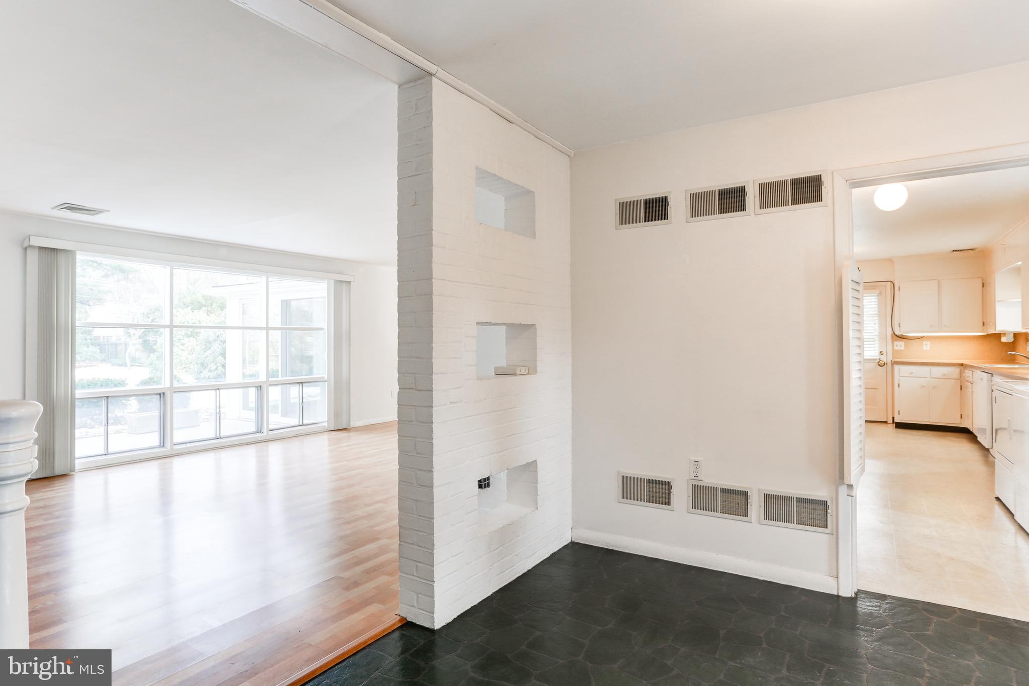 BLOOMINGDALE - Residential