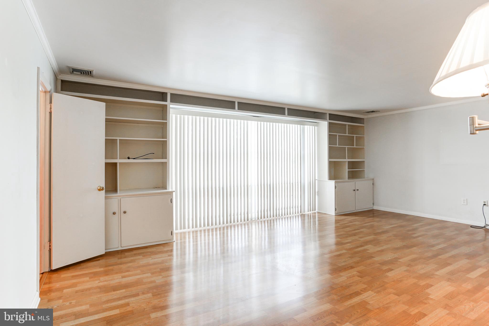 BLOOMINGDALE - Residential