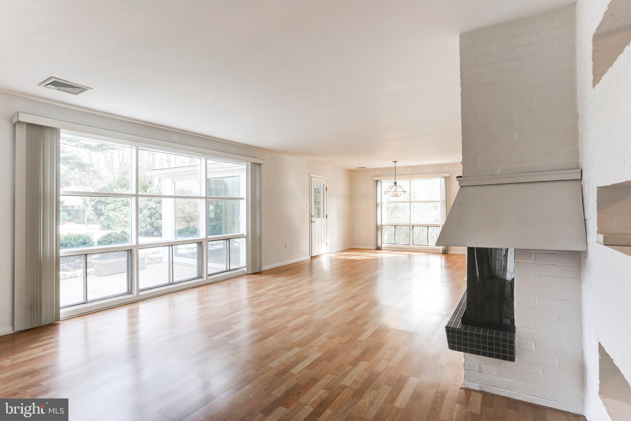 BLOOMINGDALE - Residential