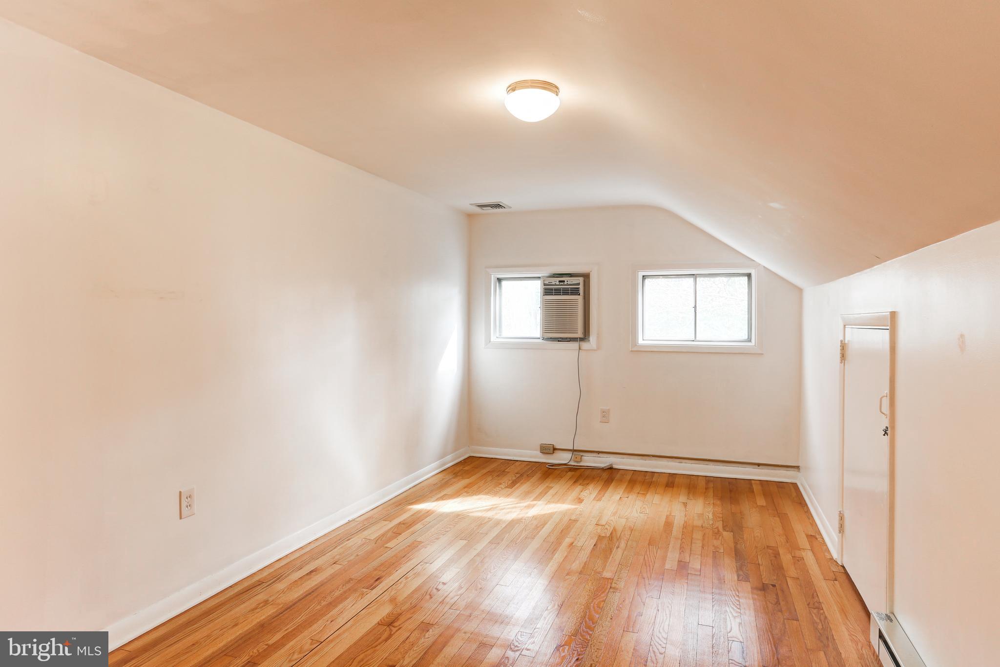 BLOOMINGDALE - Residential