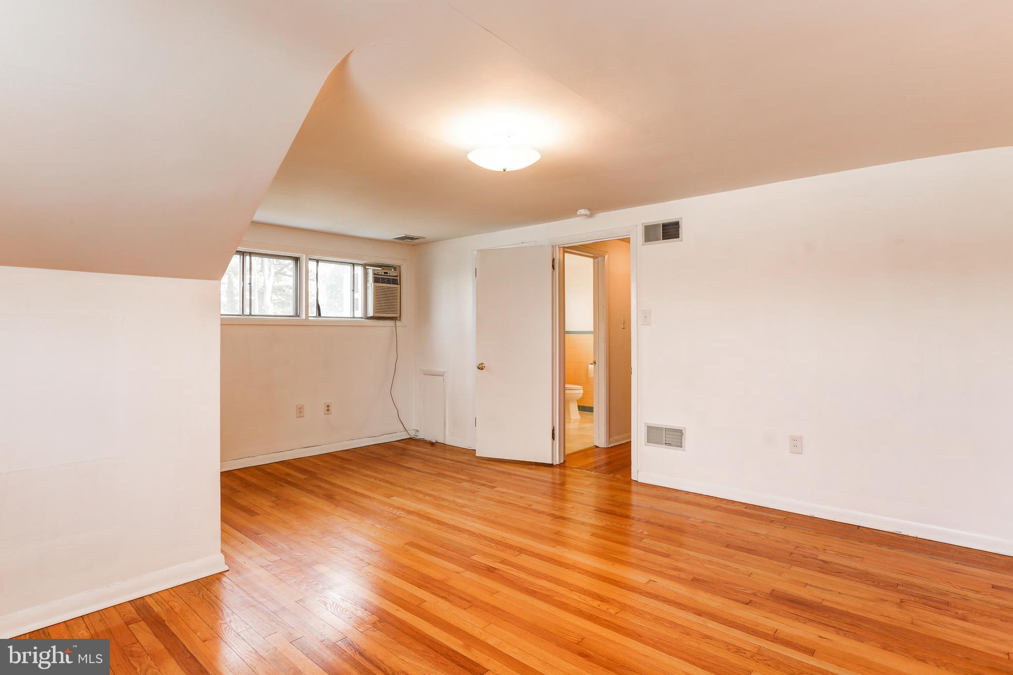 BLOOMINGDALE - Residential