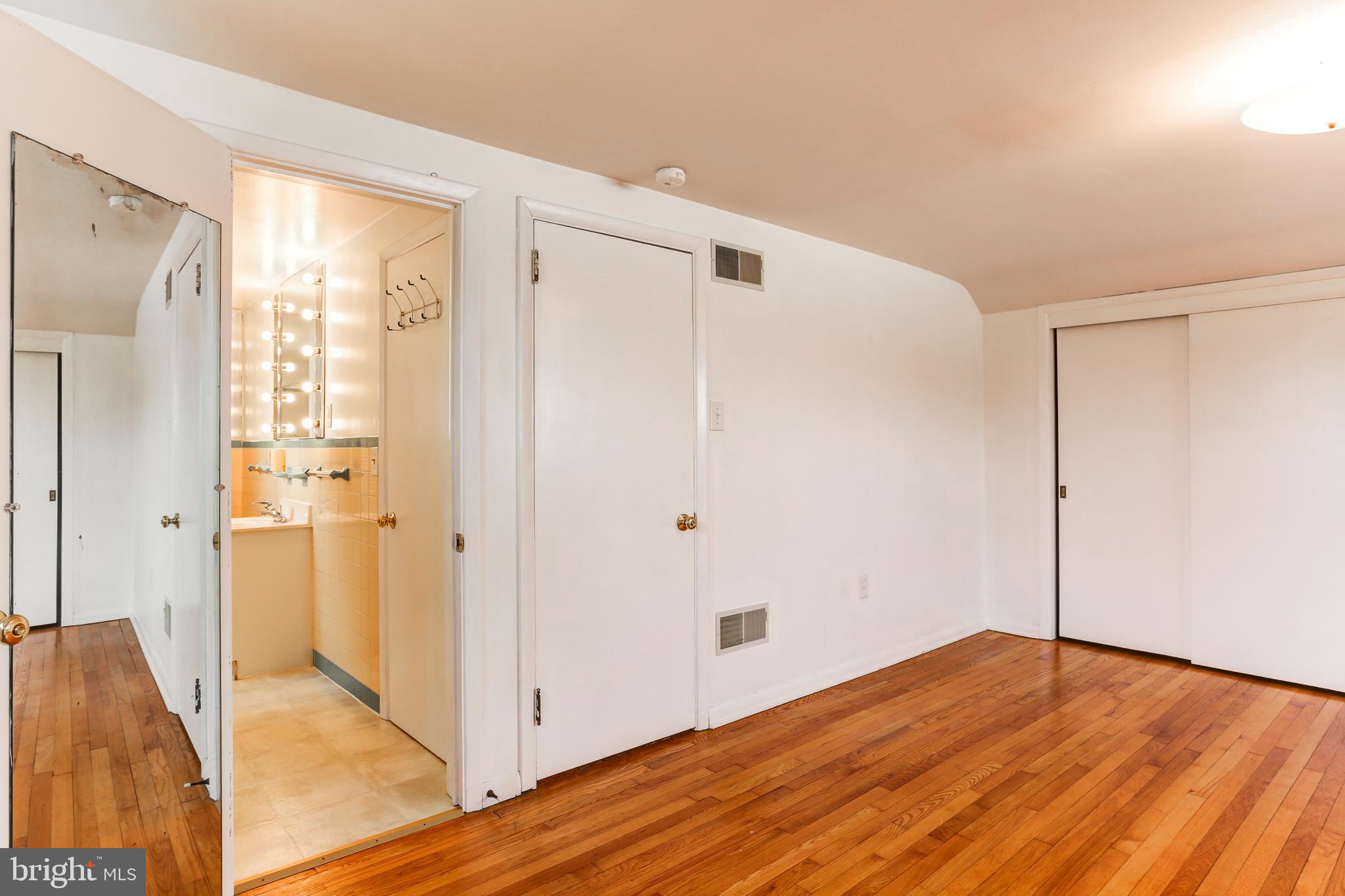 BLOOMINGDALE - Residential