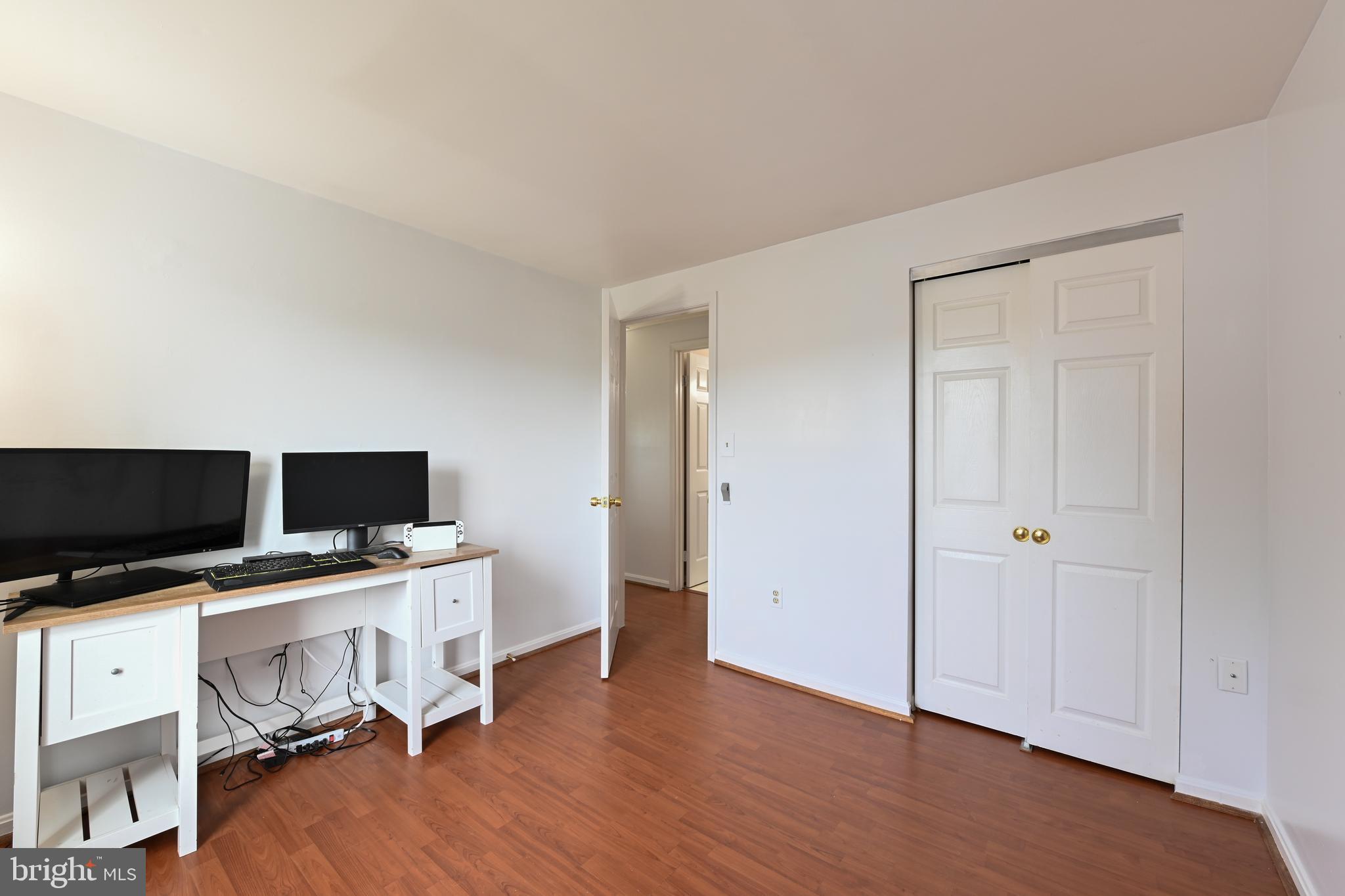 CLOVERLEAF TOWNHOUSES - Residential