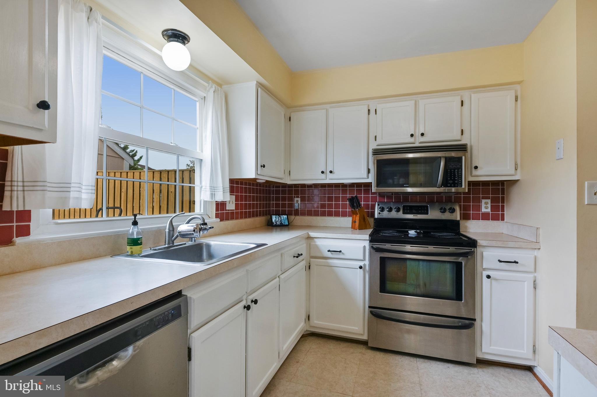 CLOVERLEAF TOWNHOUSES - Residential