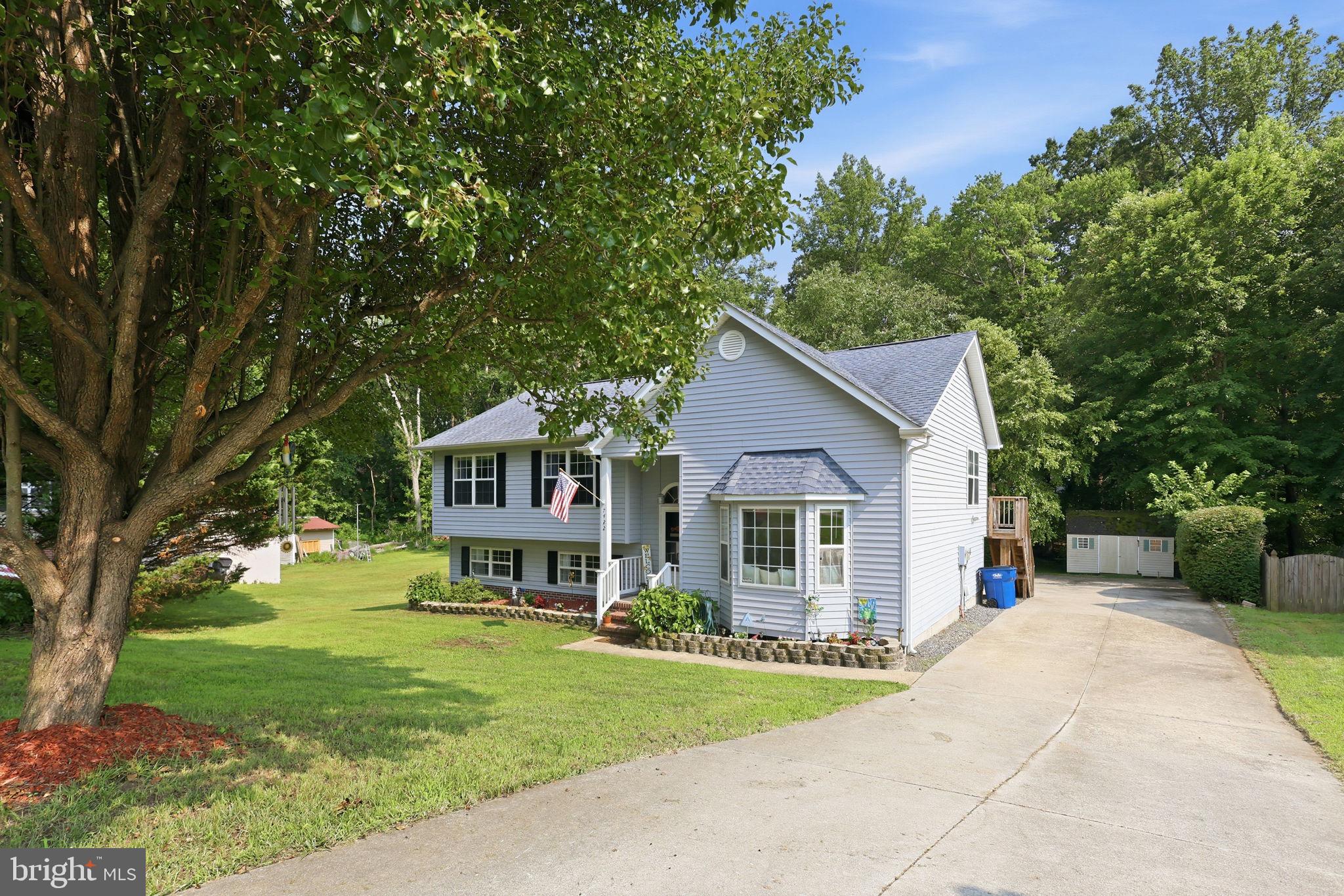 7422 LAURA LANE