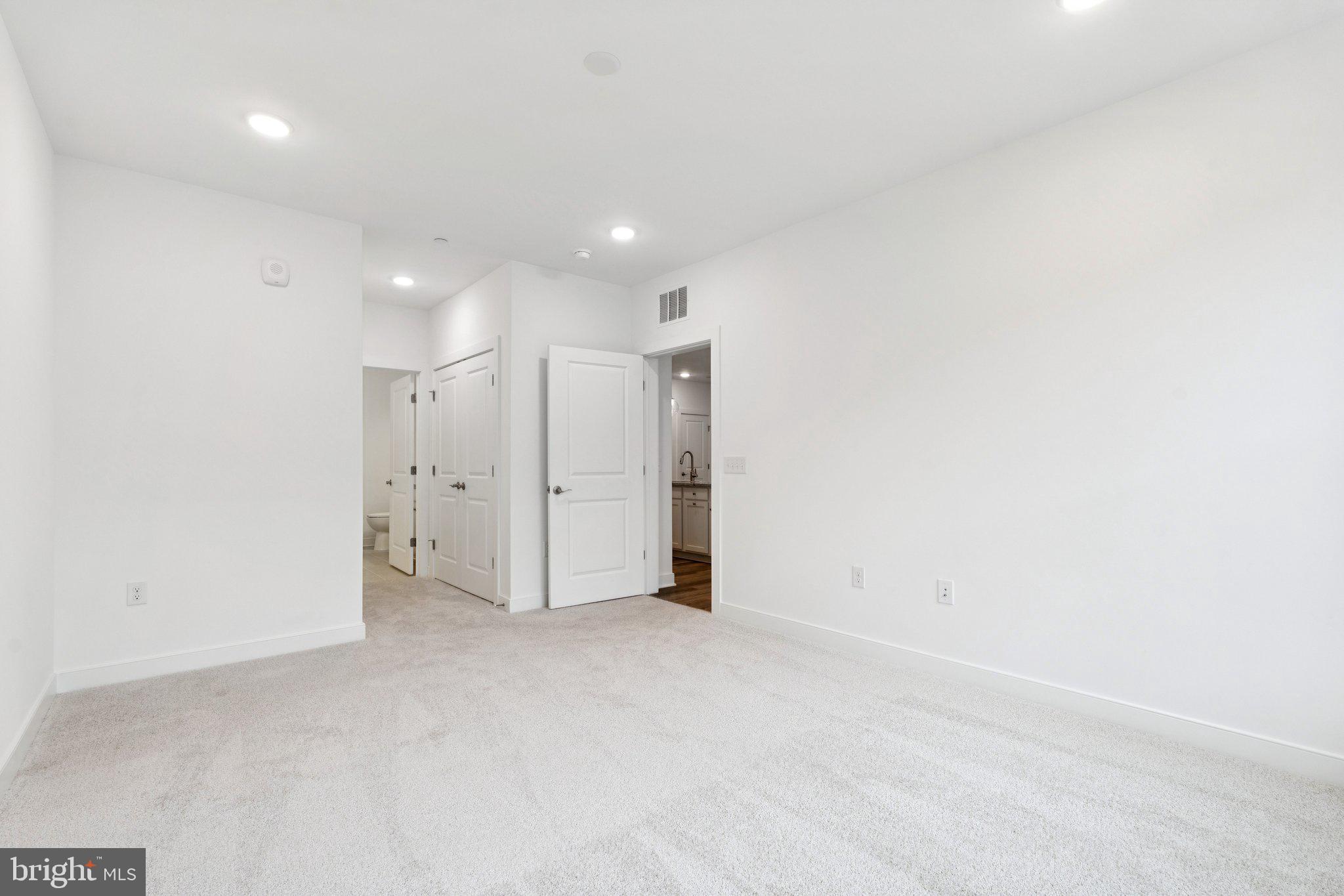 WAXPOOL CROSSING - Residential Lease