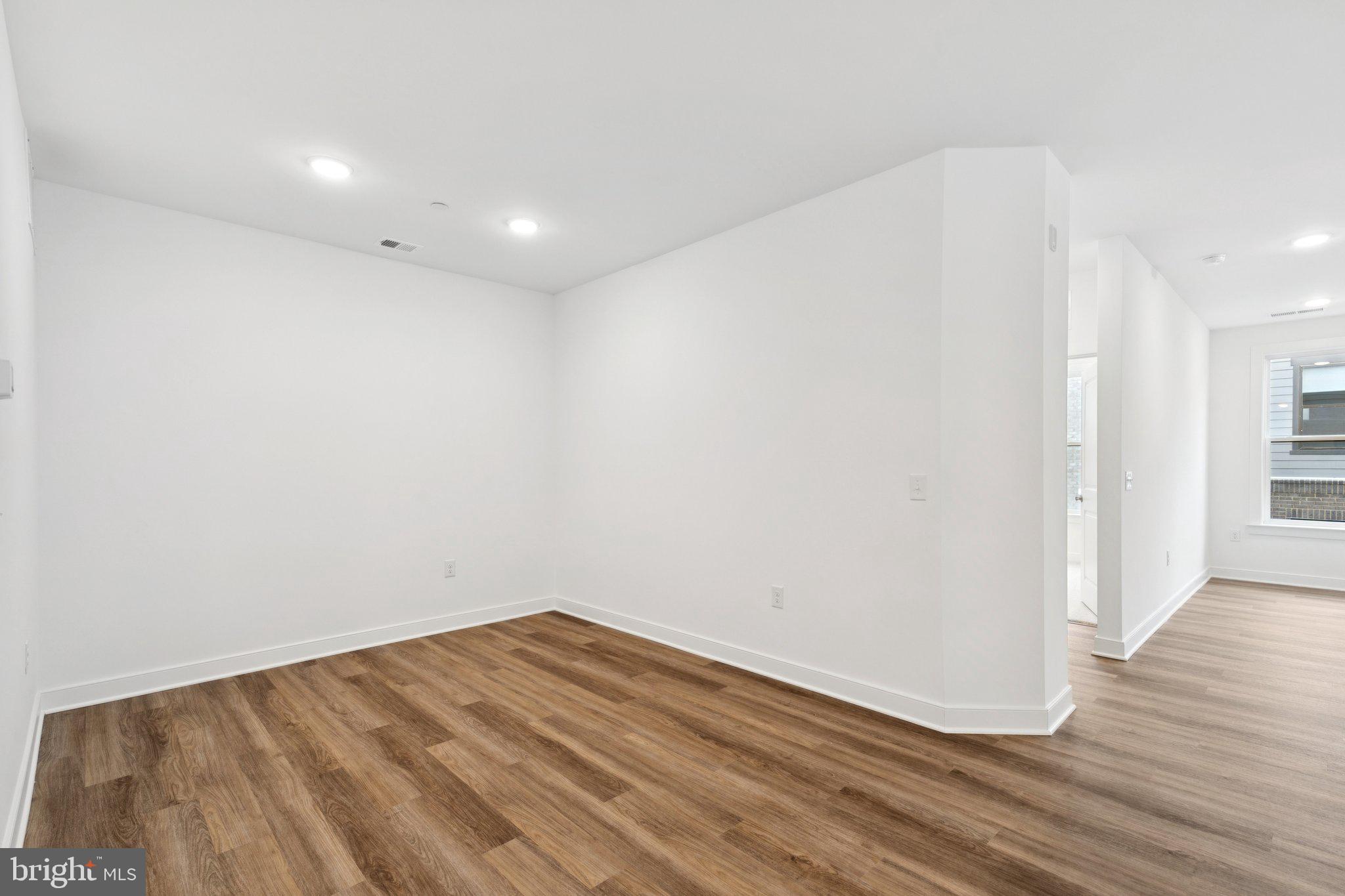 WAXPOOL CROSSING - Residential Lease