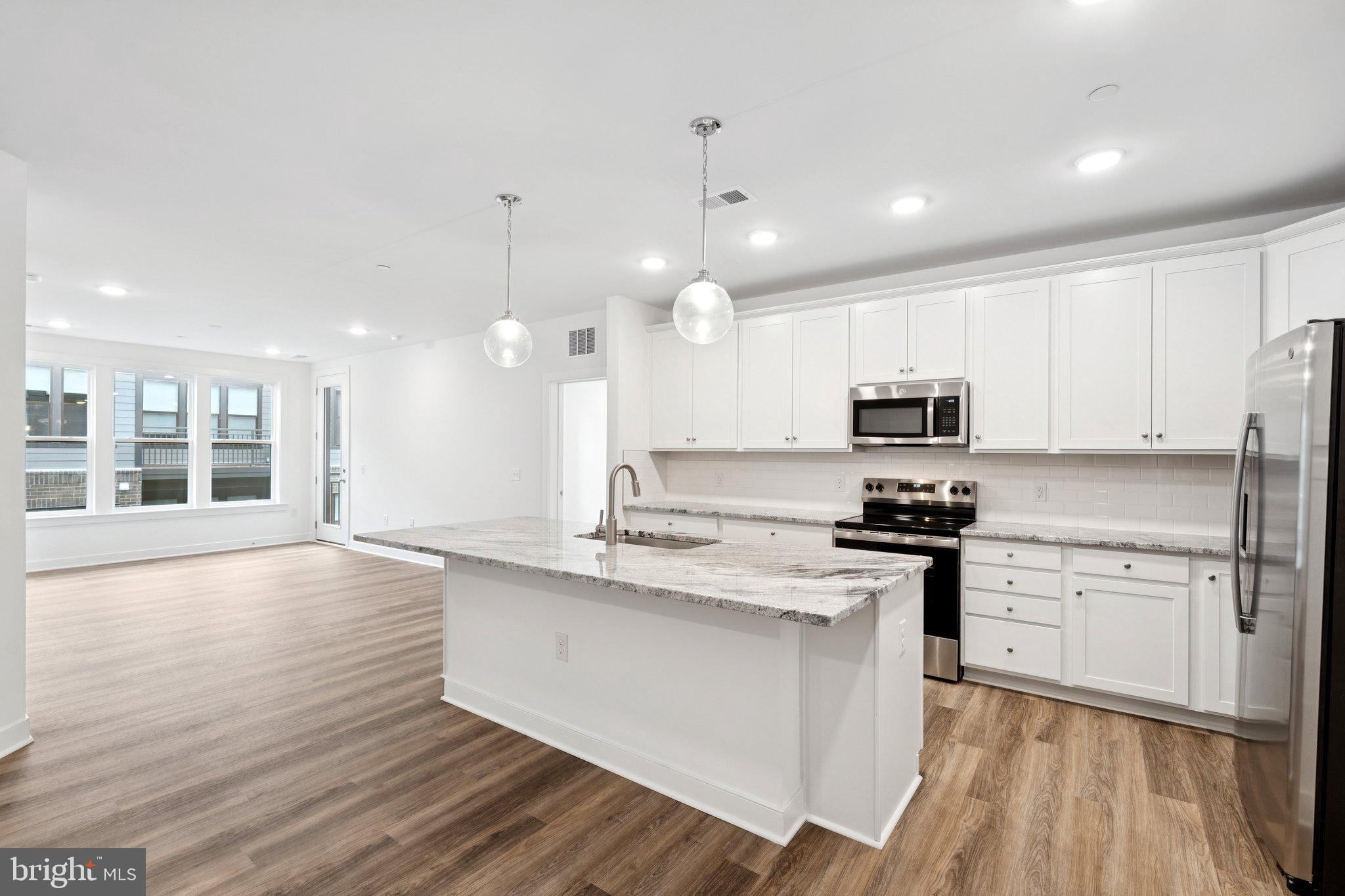 21731 DOVEKIE TERRACE 505