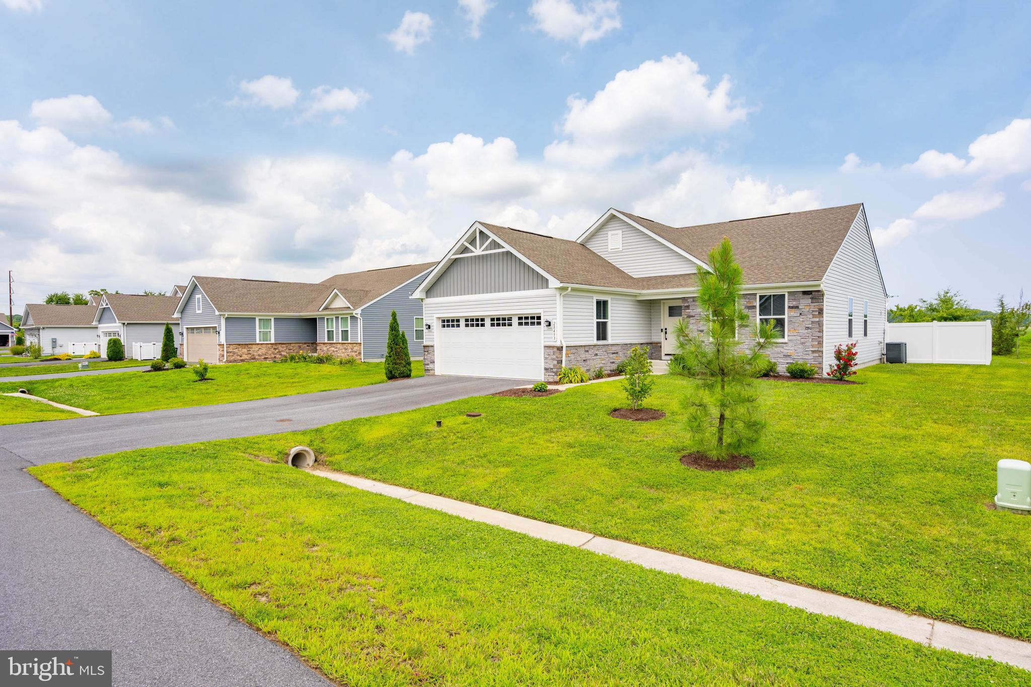 28493 HAWTHORNE TRAIL