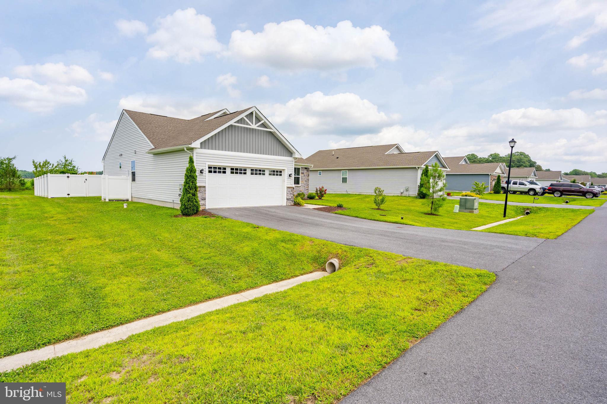 28493 HAWTHORNE TRAIL