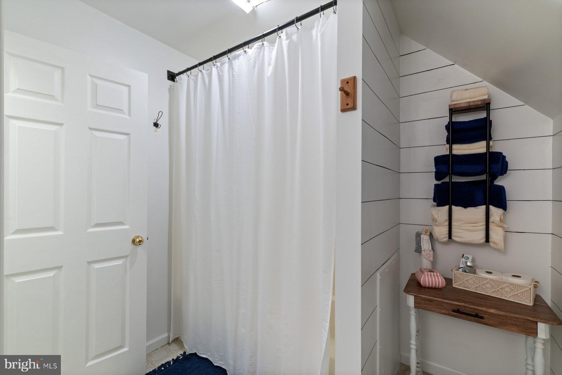 DEEP HARBOR FARM - Residential